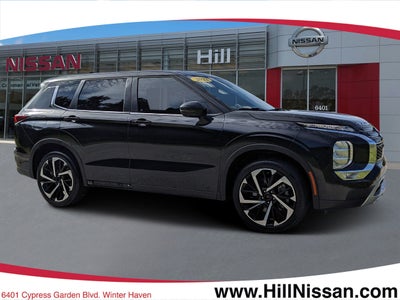2022 Mitsubishi Outlander SE