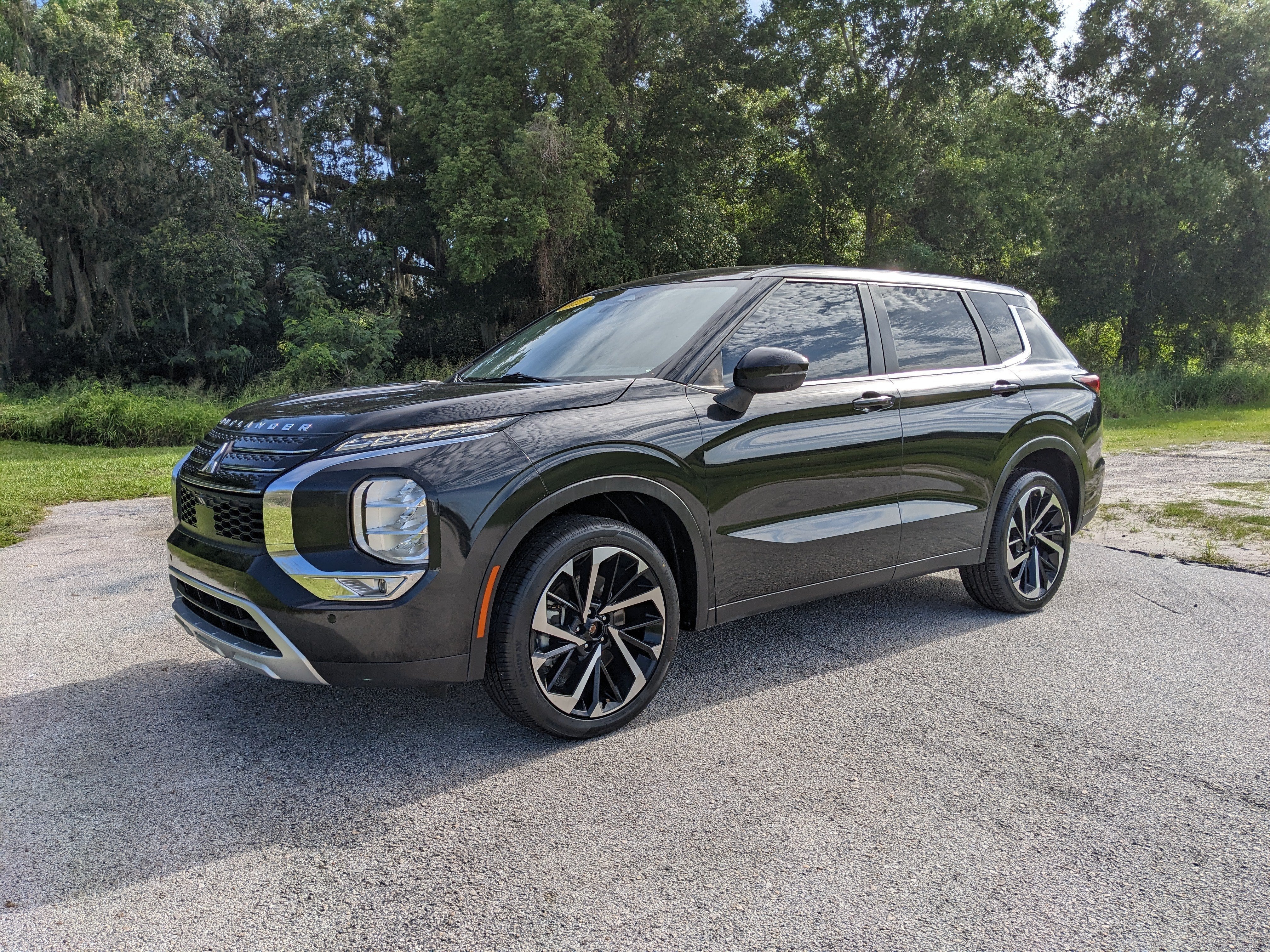 2022 Mitsubishi Outlander SE