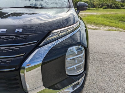 2022 Mitsubishi Outlander SE