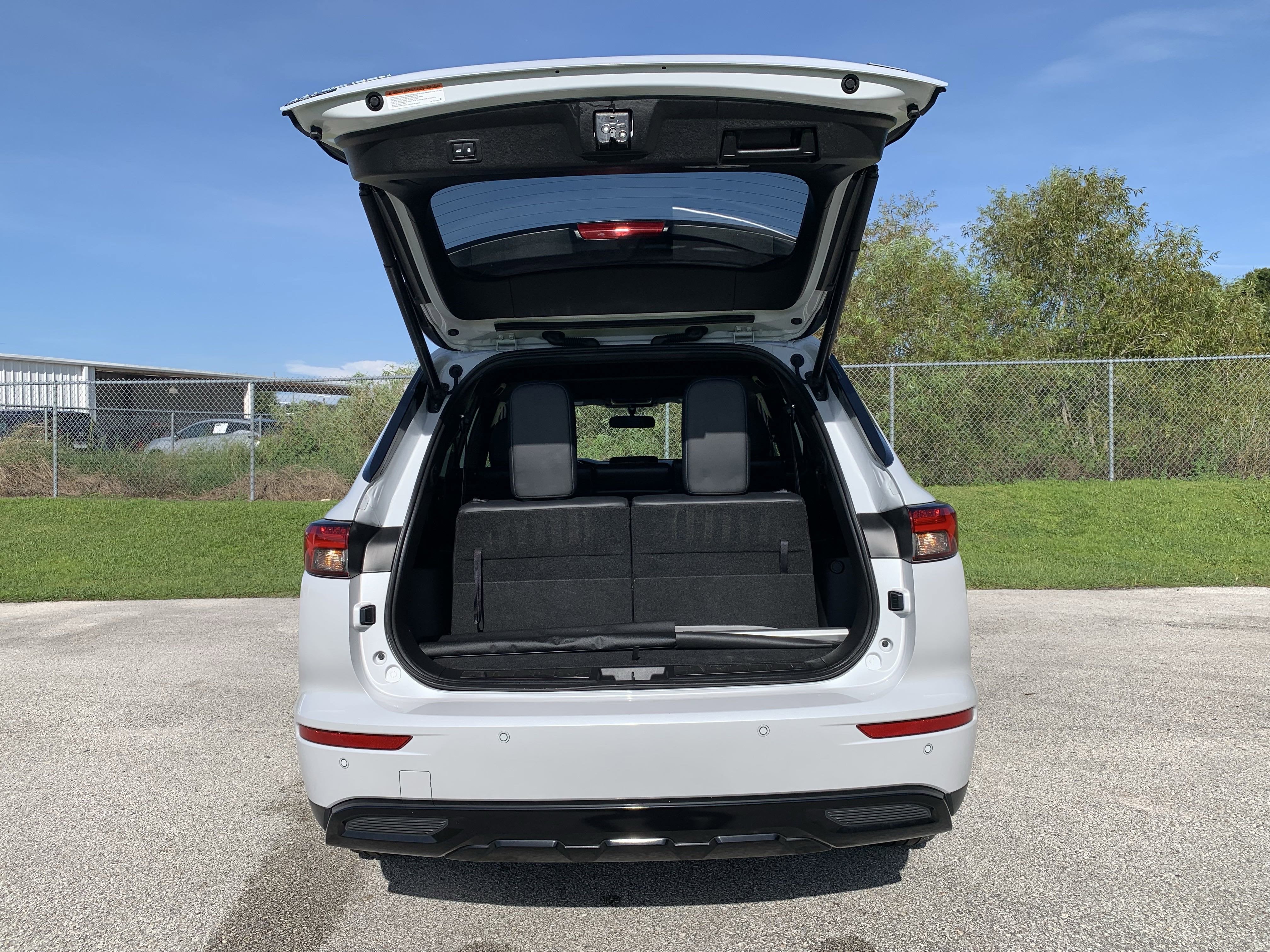 2022 Mitsubishi Outlander Black Edition