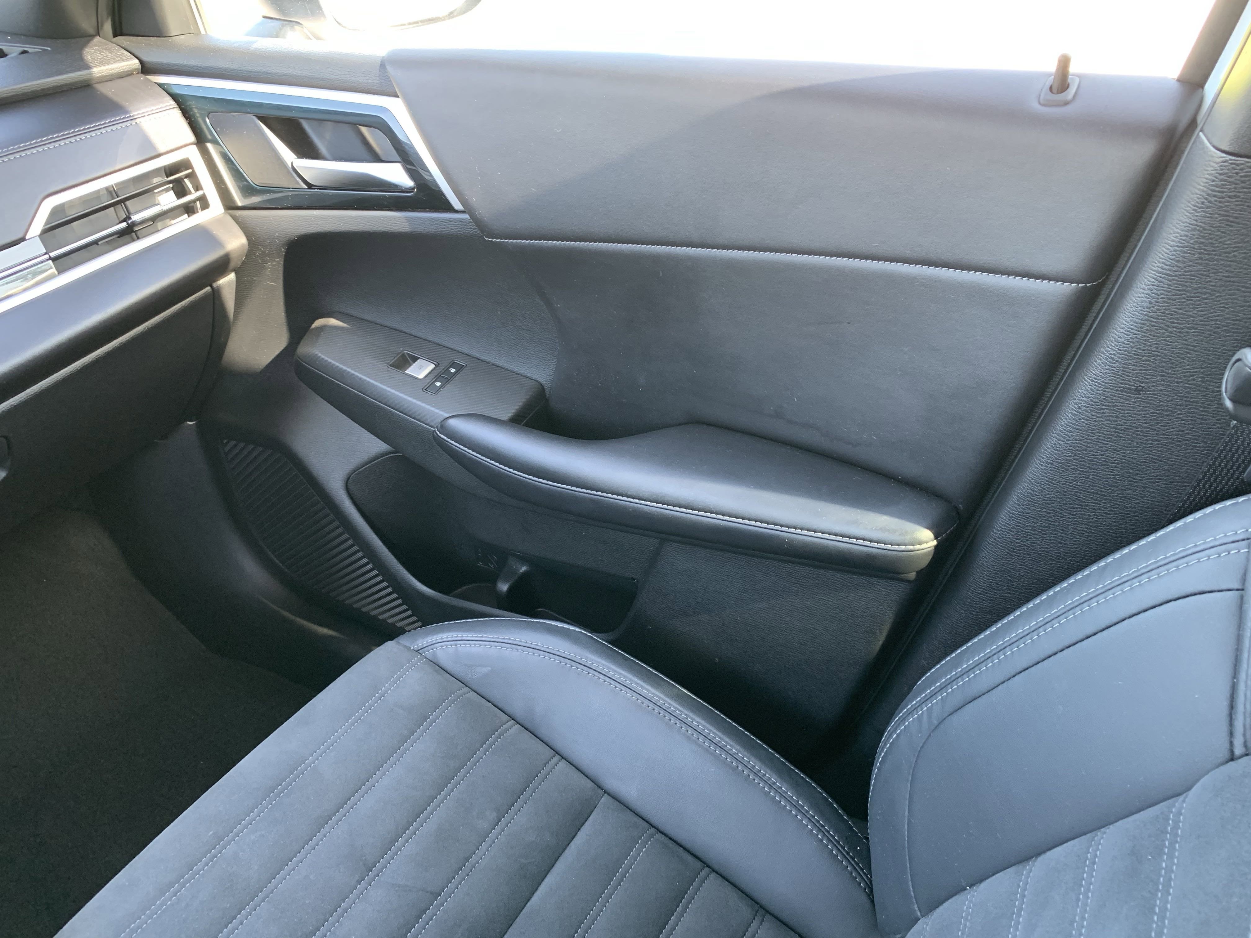 2022 Mitsubishi Outlander Black Edition