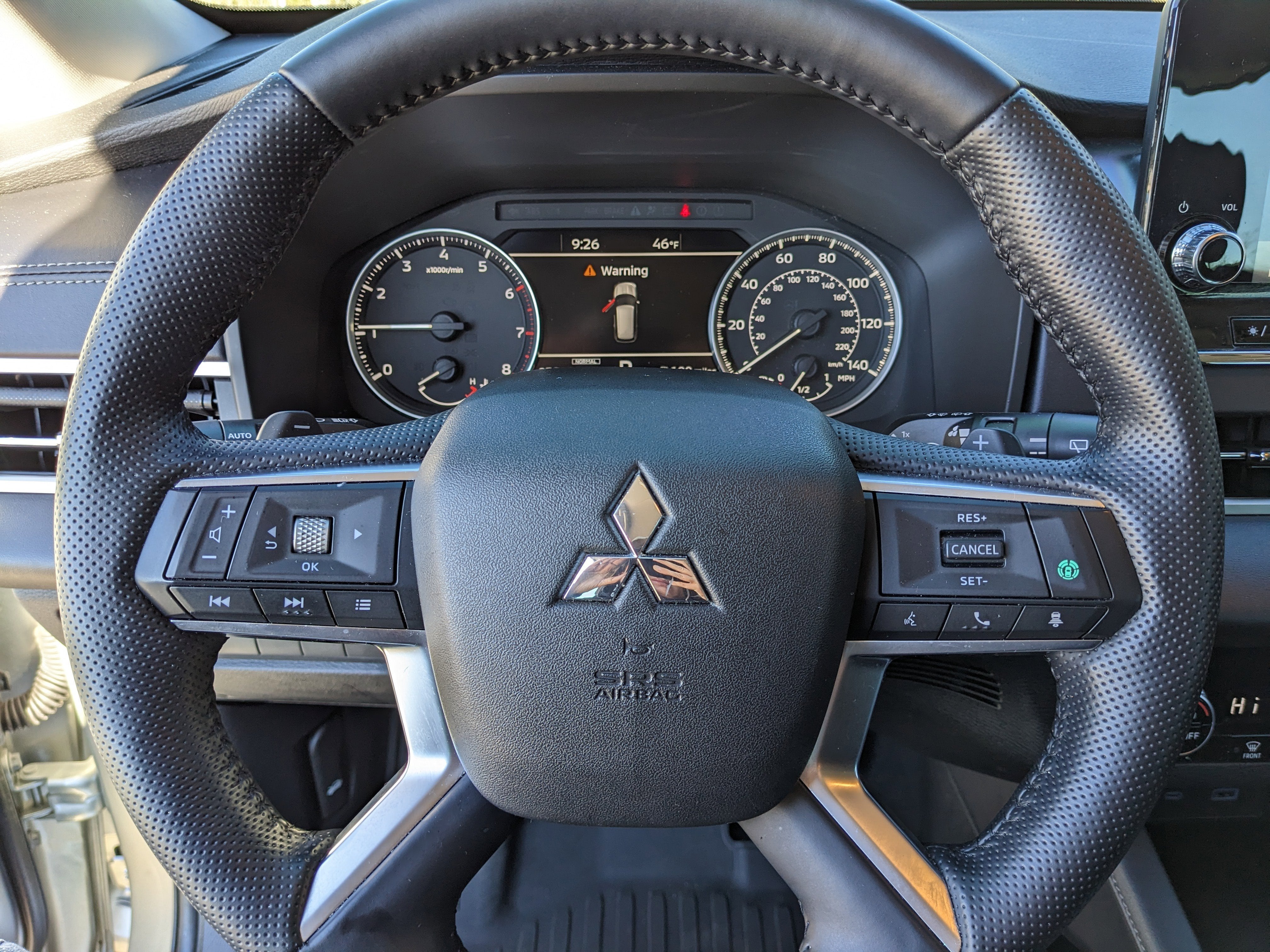 2023 Mitsubishi Outlander SE