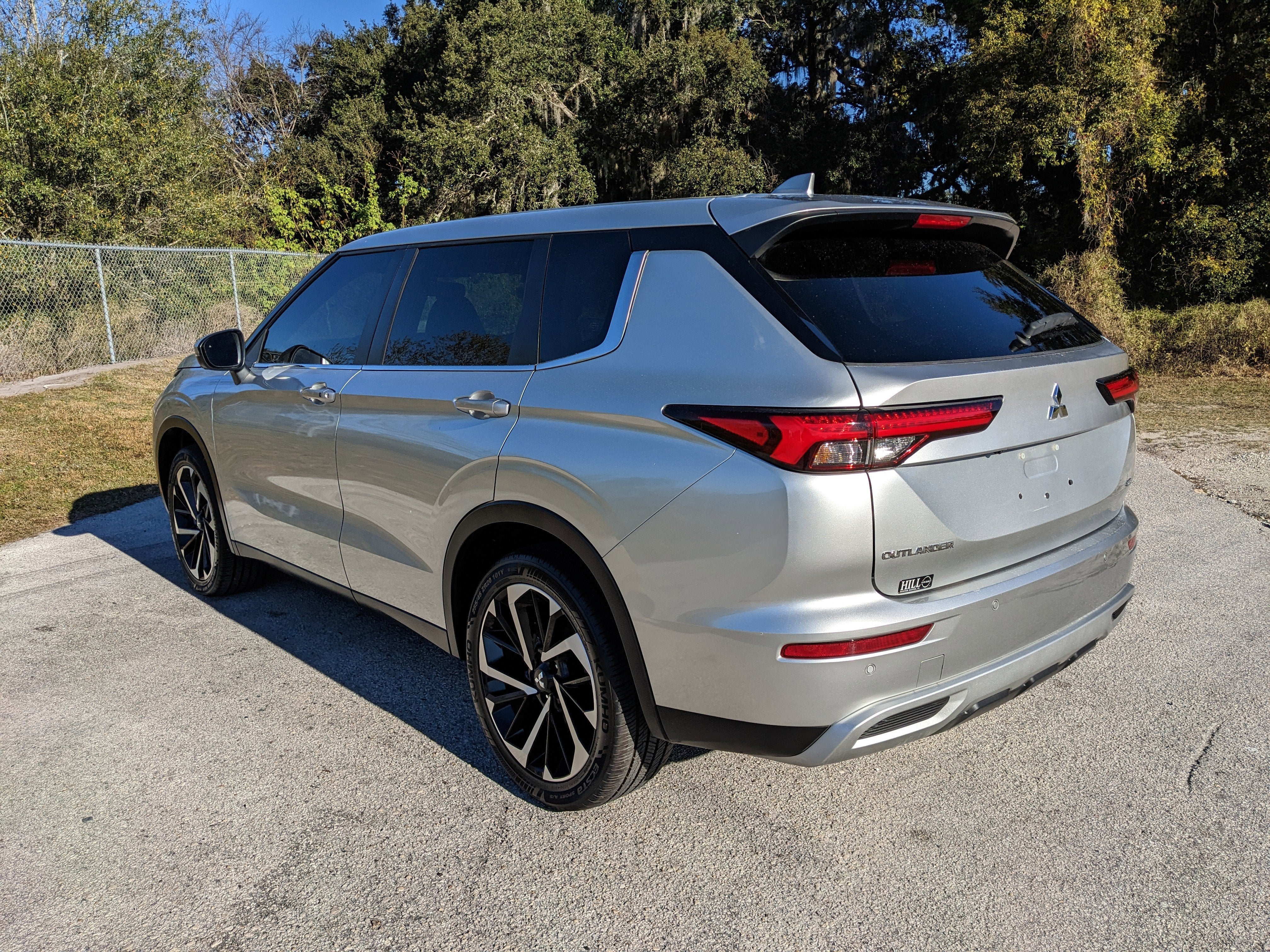 2023 Mitsubishi Outlander SE