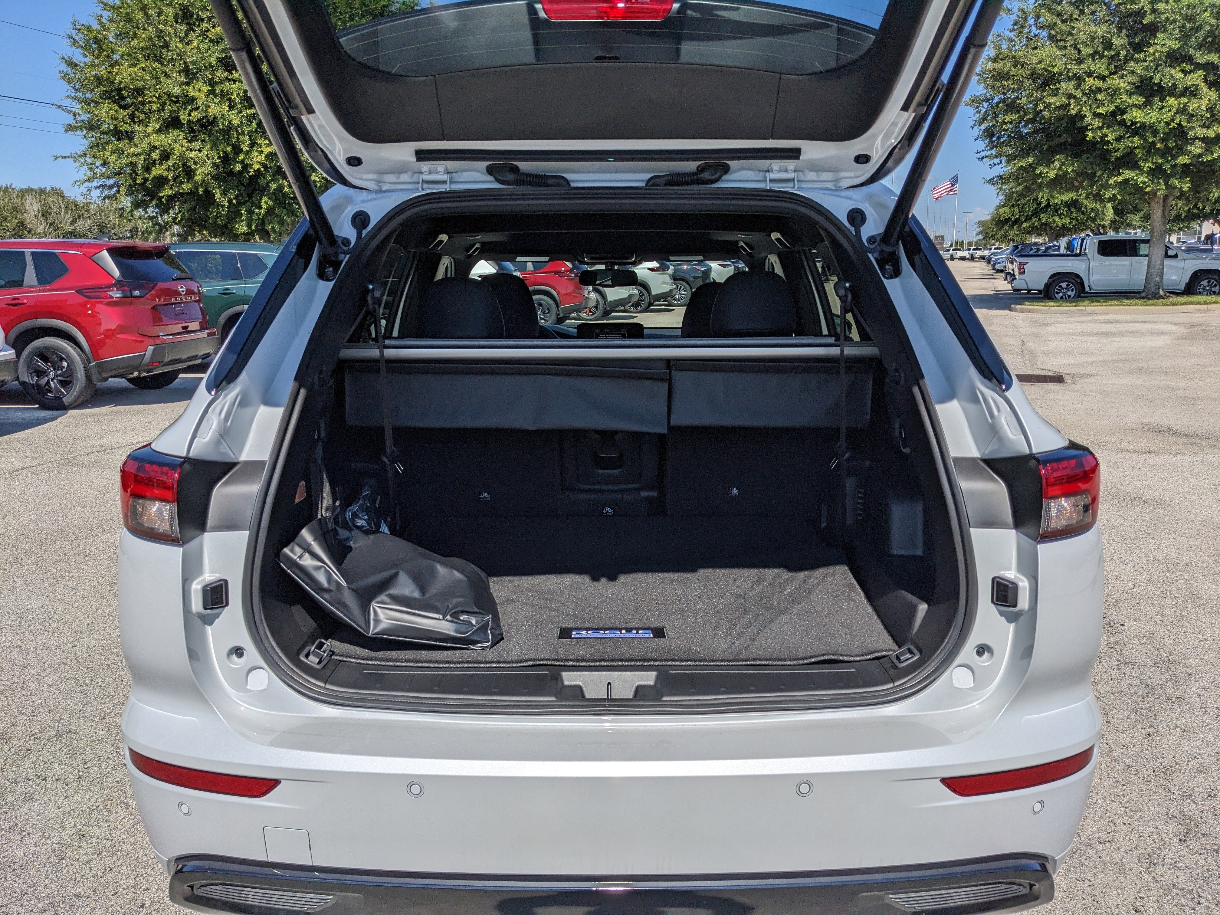 2026 Nissan Rogue Plug-In Hybrid Platinum