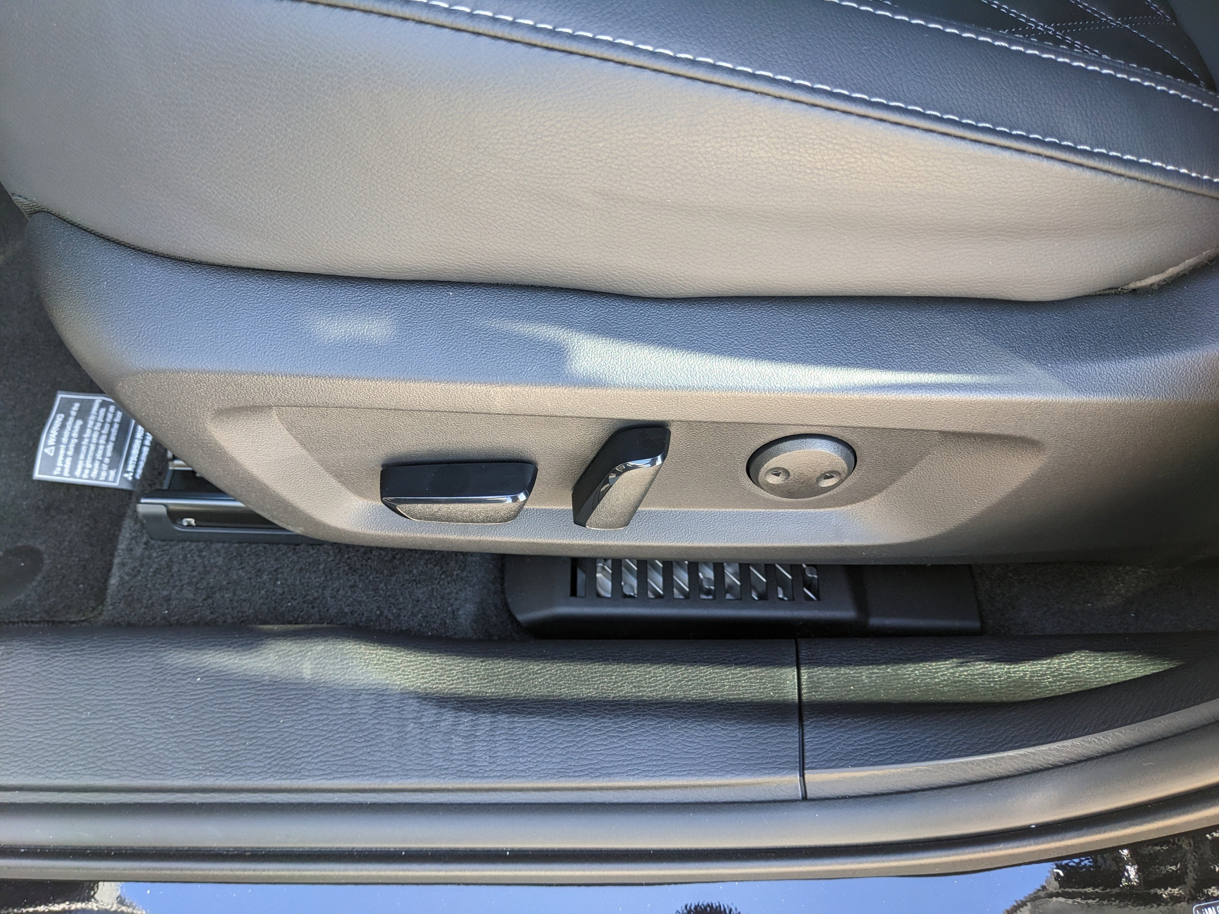 2026 Nissan Rogue Plug-In Hybrid Platinum