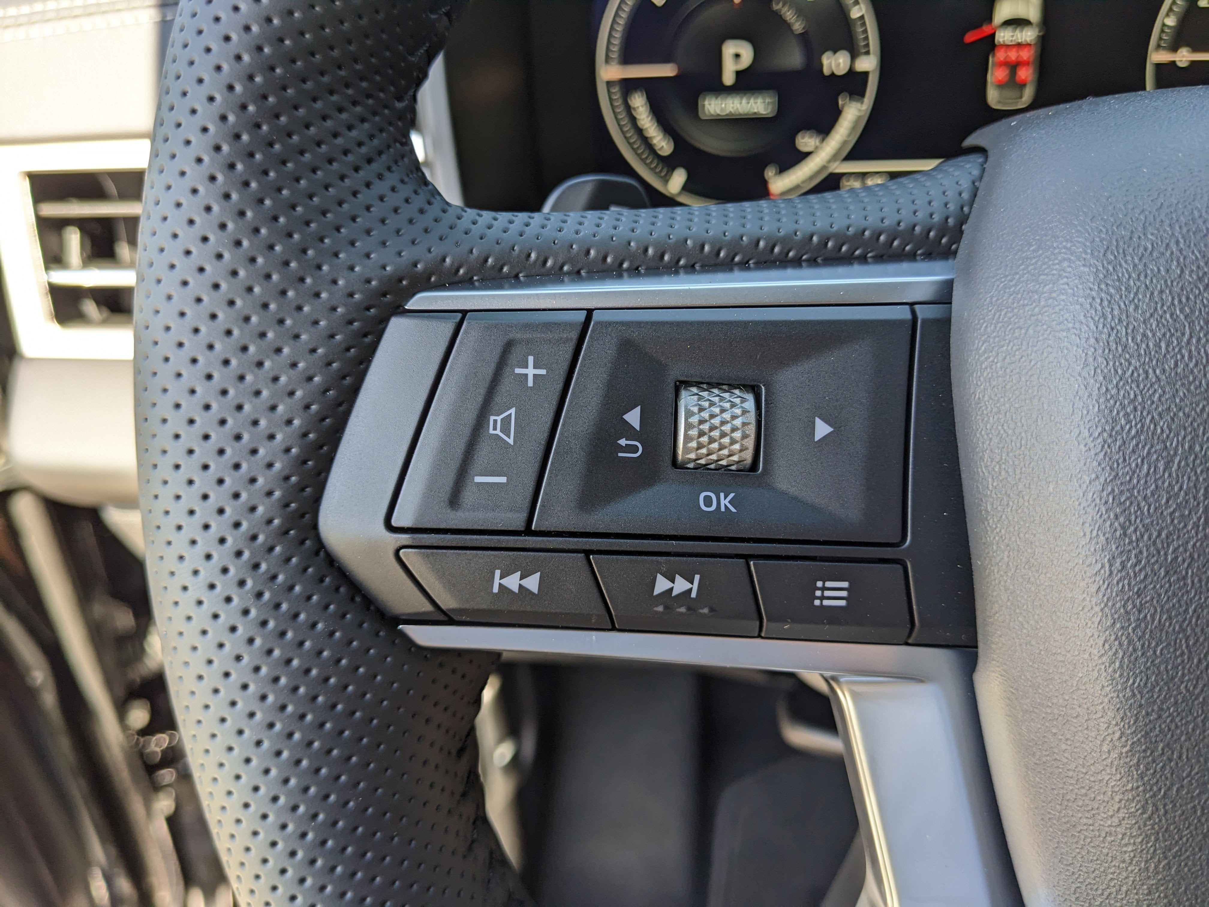 2026 Nissan Rogue Plug-In Hybrid Platinum