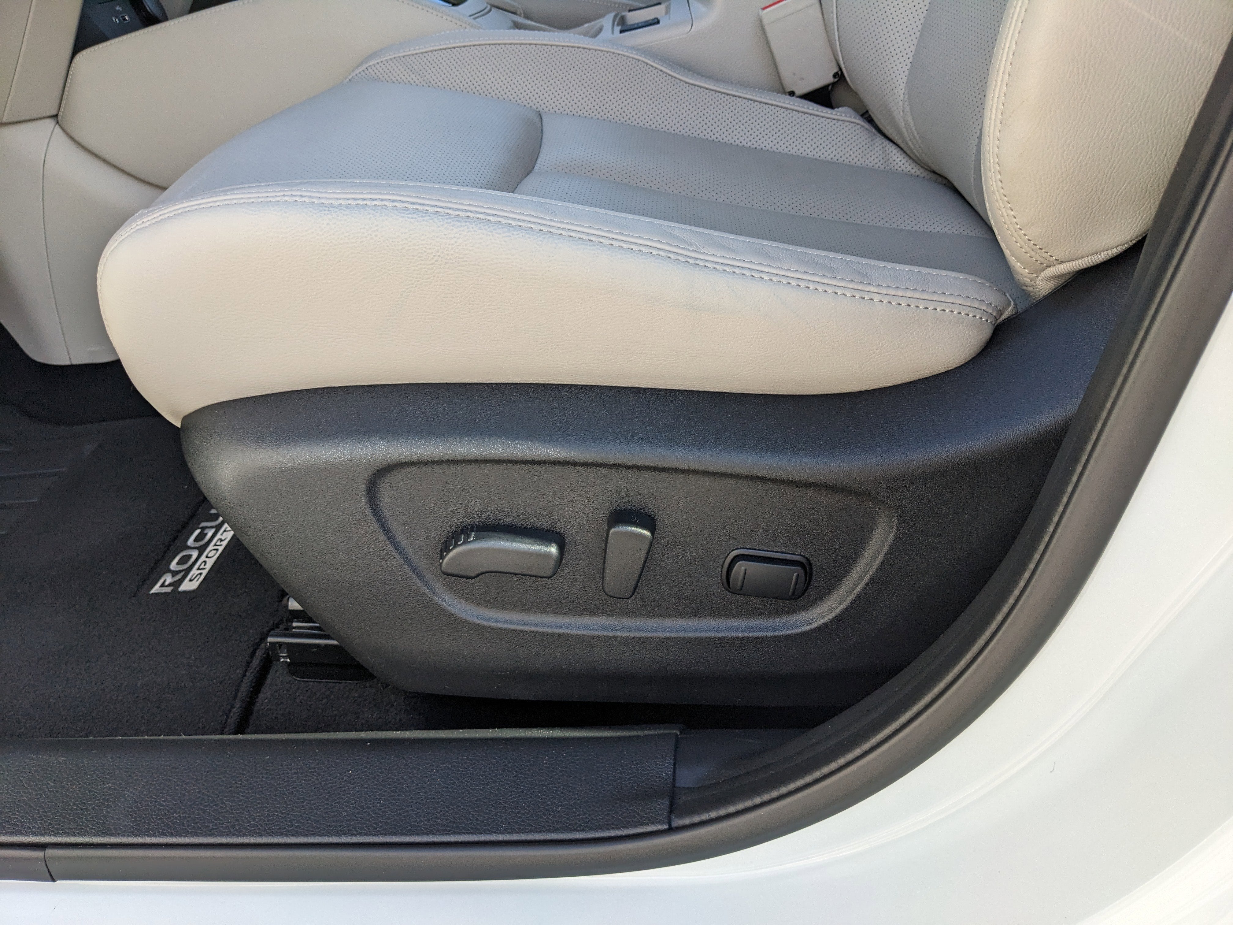 2020 Nissan Rogue Sport SL