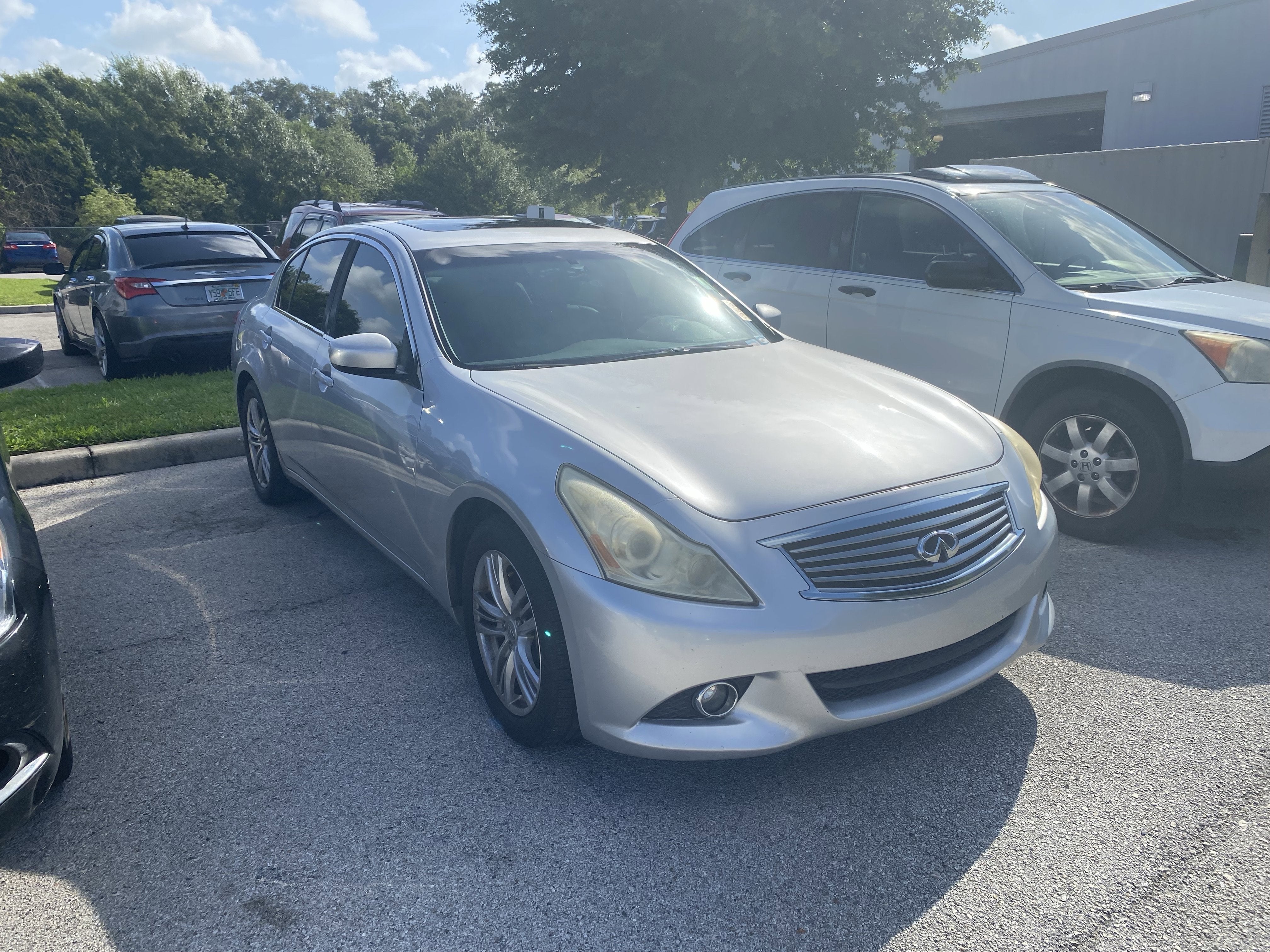 2011 INFINITI G25 Sedan Journey