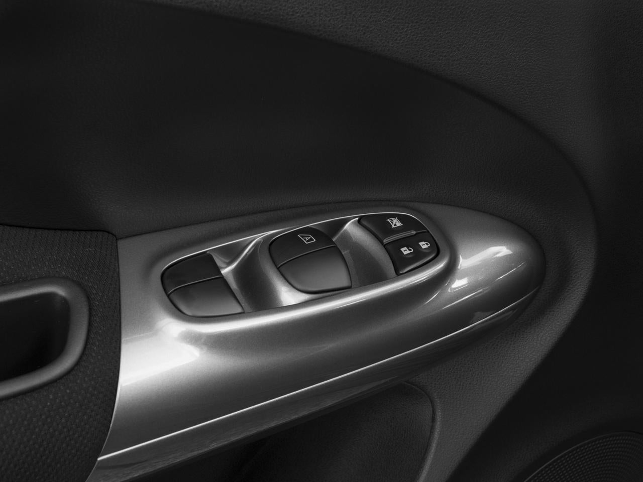 2016 Nissan JUKE S