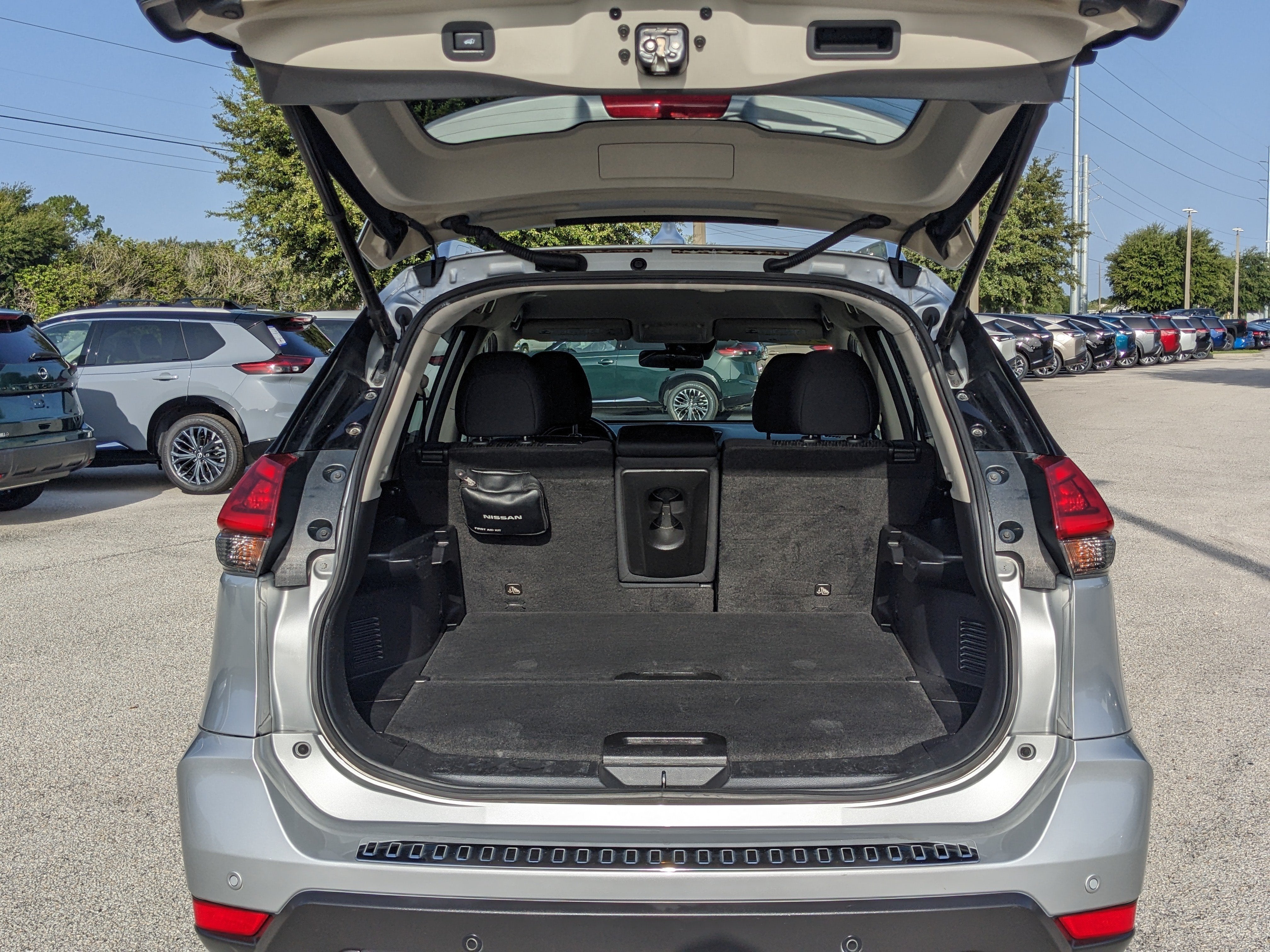 2020 Nissan Rogue SV