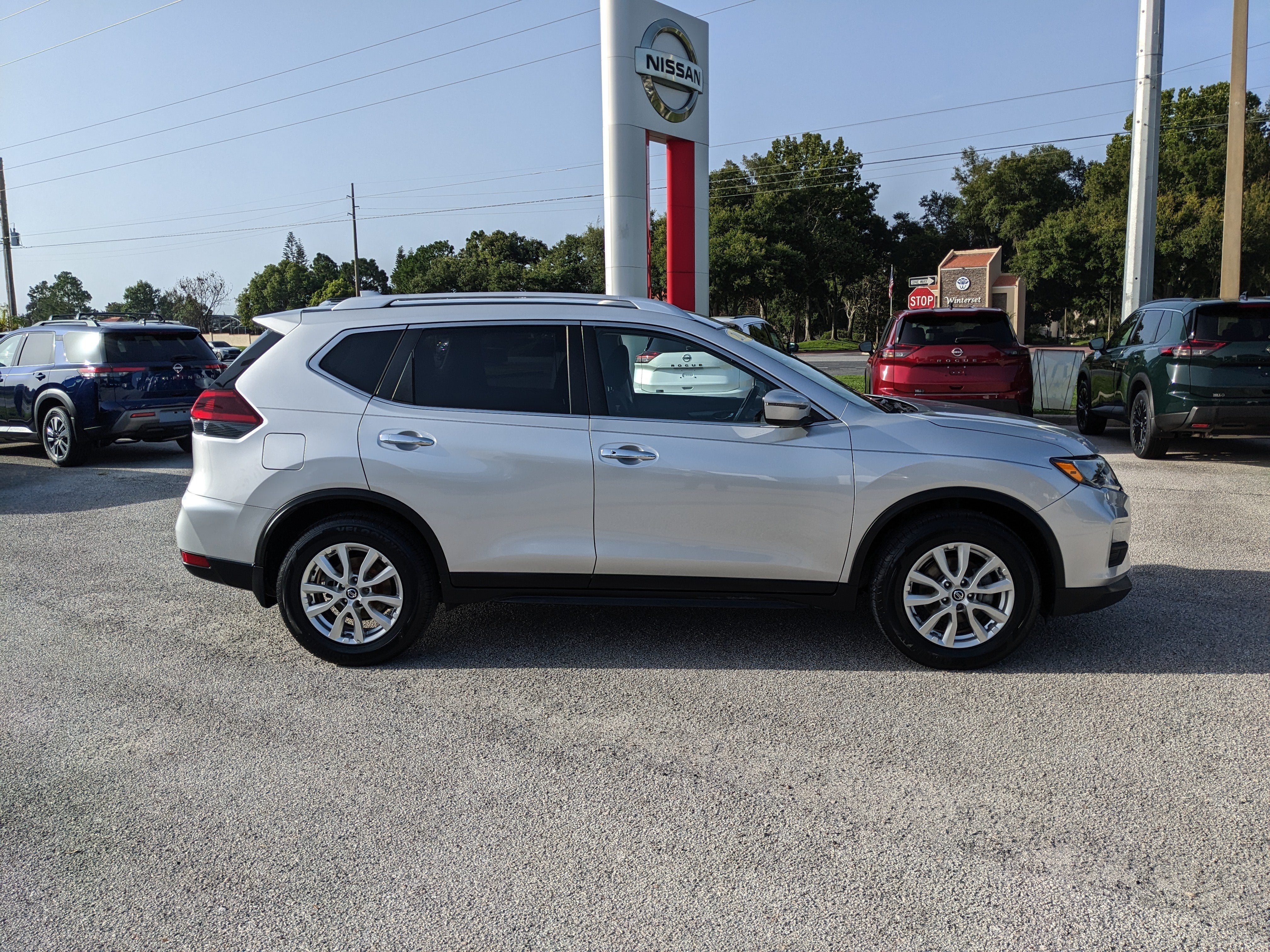 2020 Nissan Rogue SV