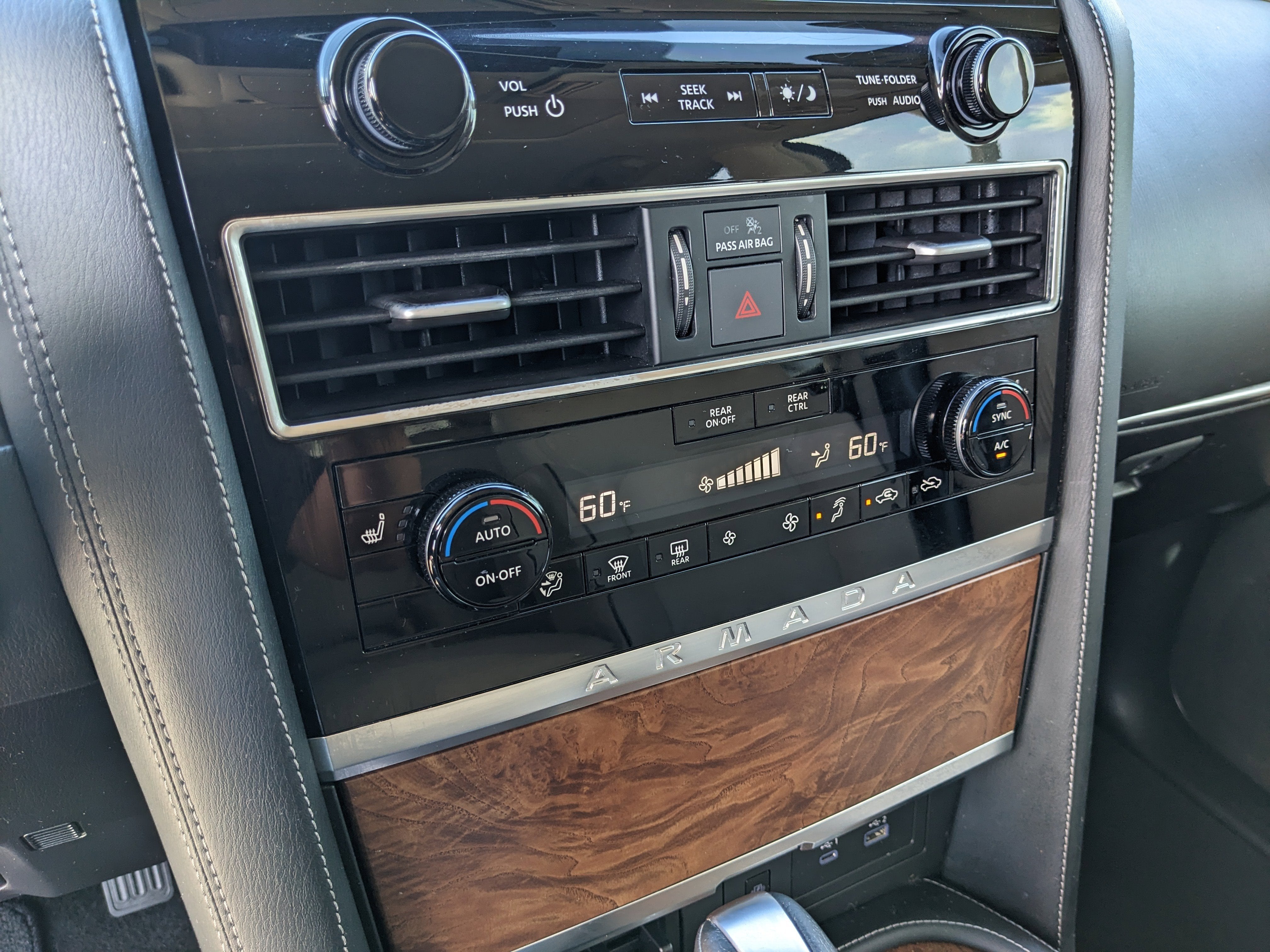 2023 Nissan Armada SL