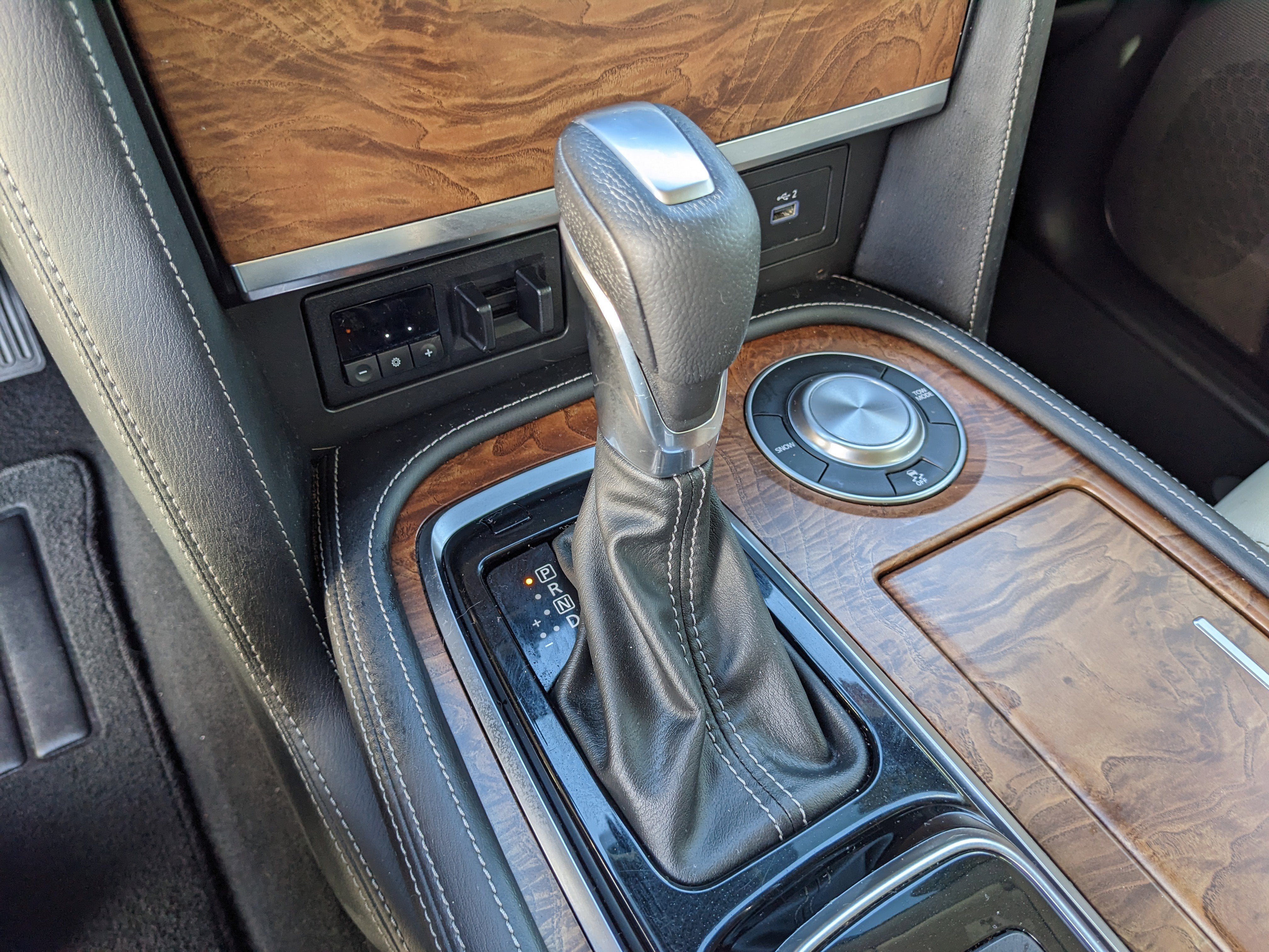 2023 Nissan Armada SL