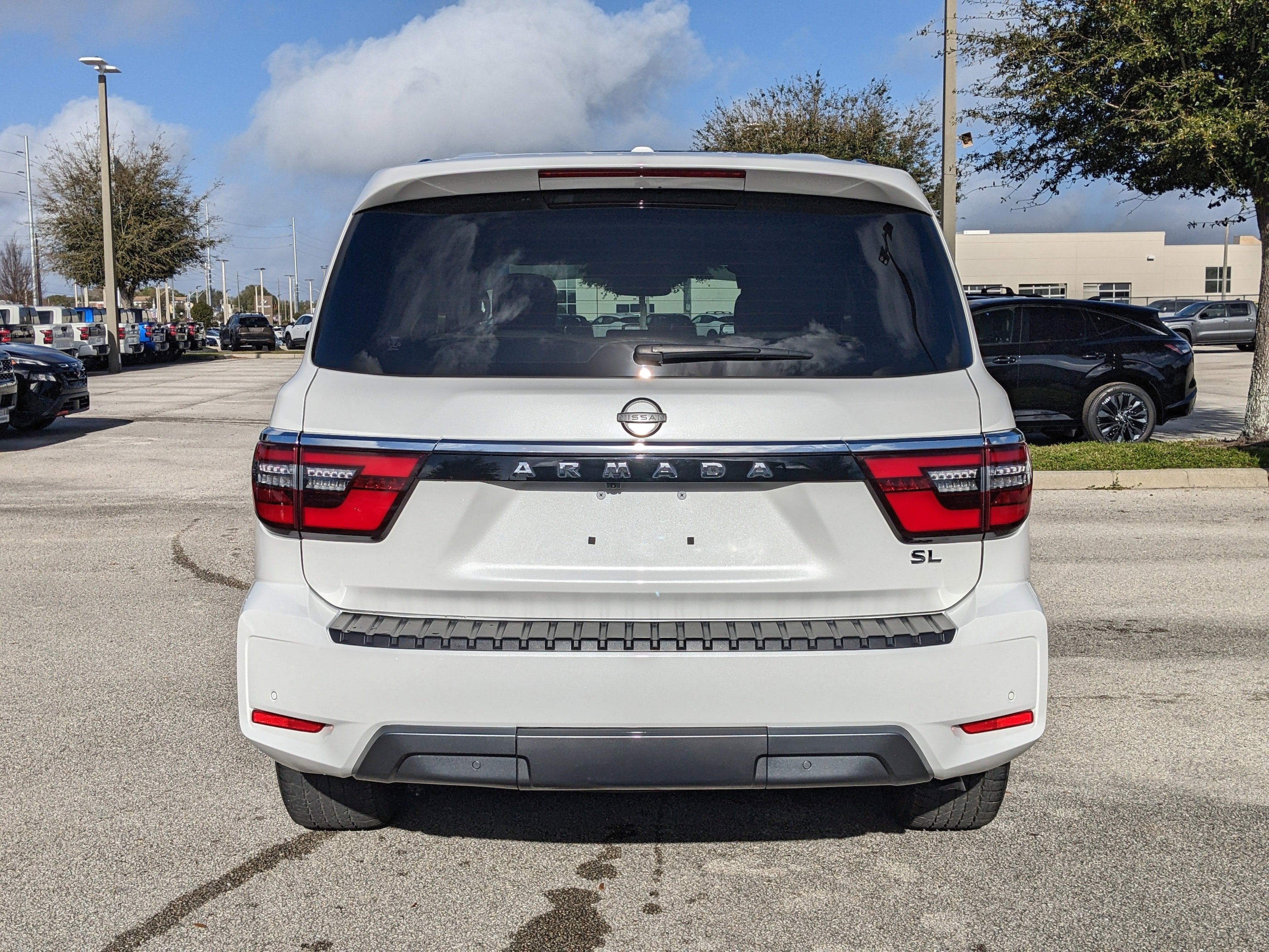 2023 Nissan Armada SL