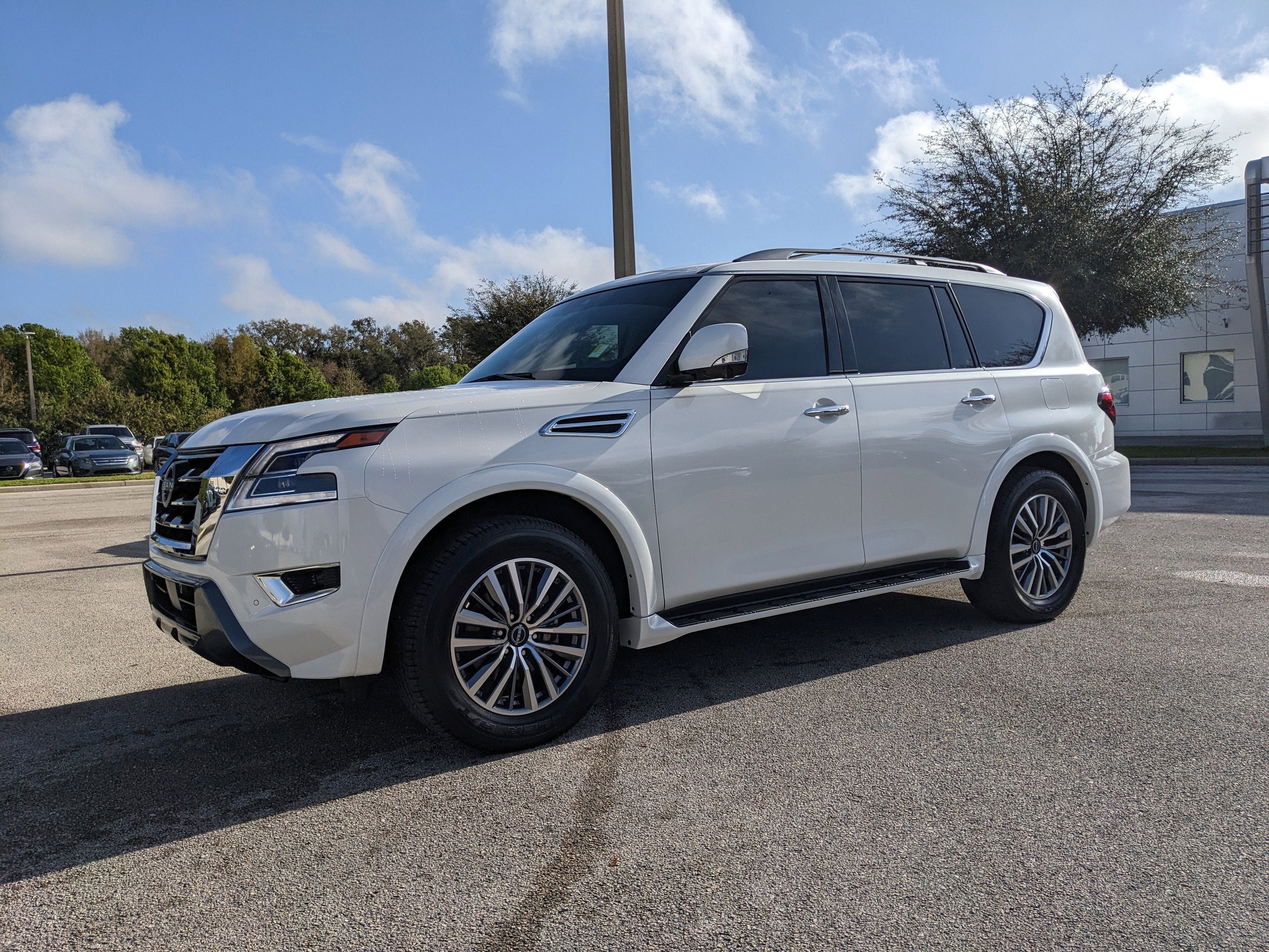 2023 Nissan Armada SL