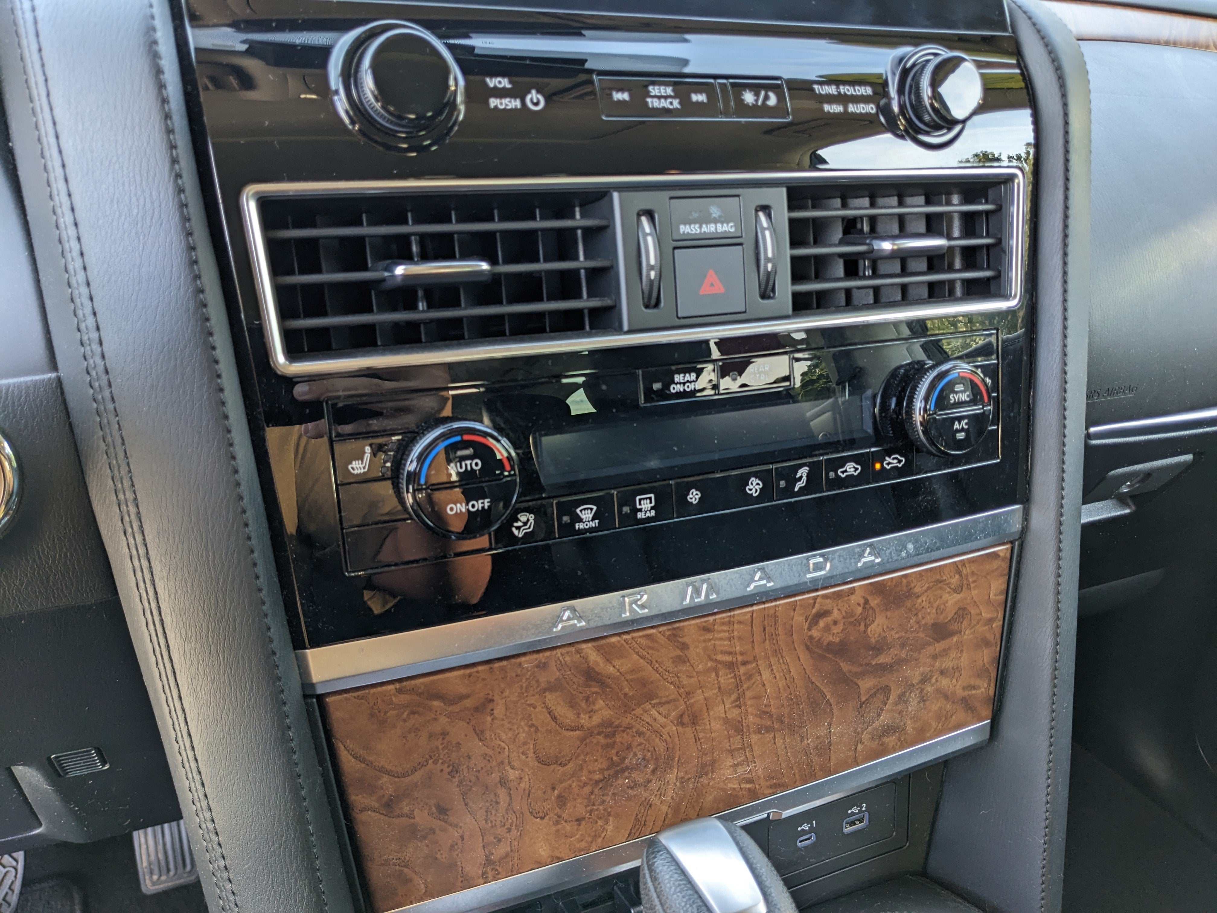 2023 Nissan Armada SL