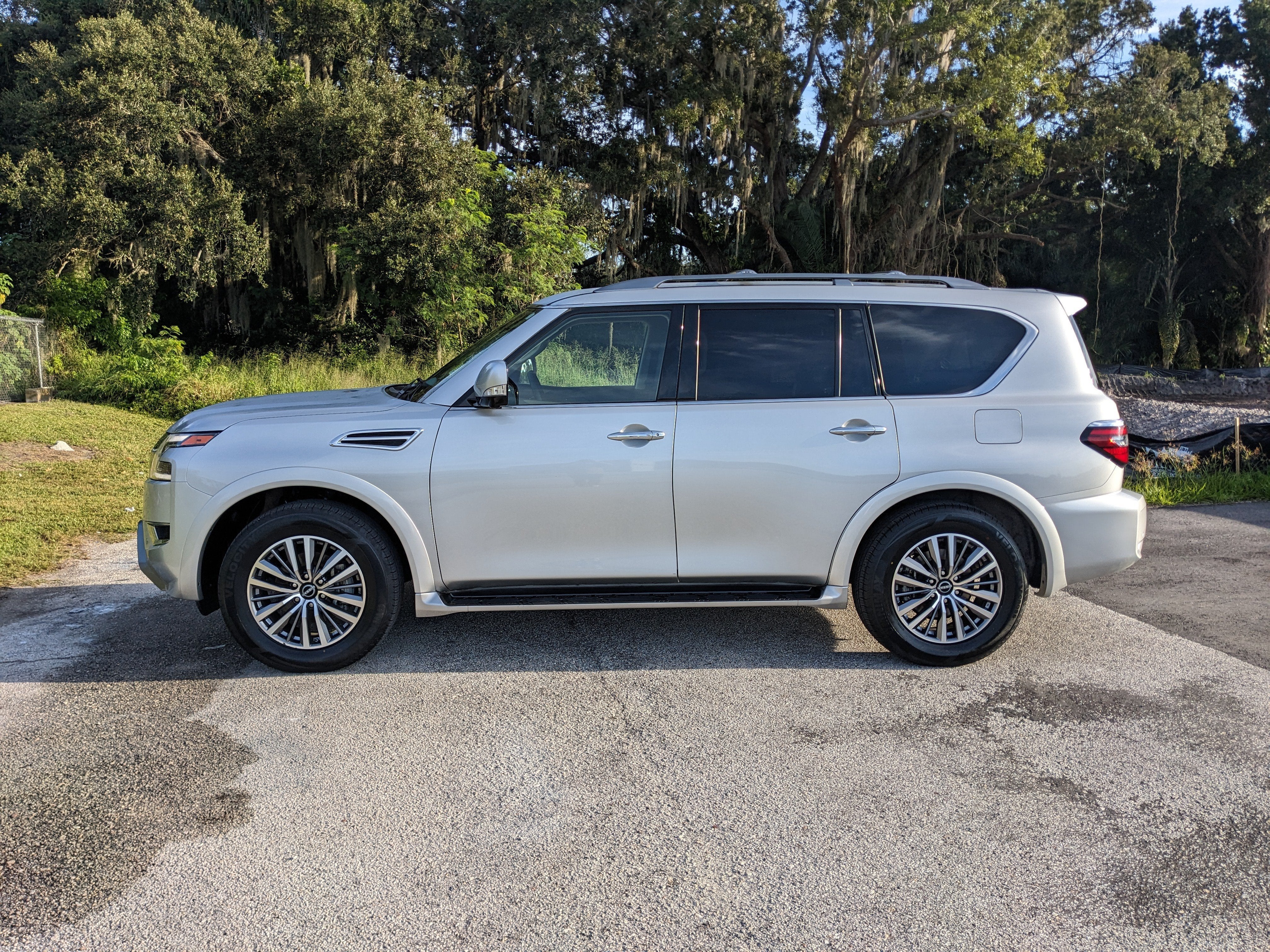 2023 Nissan Armada SL