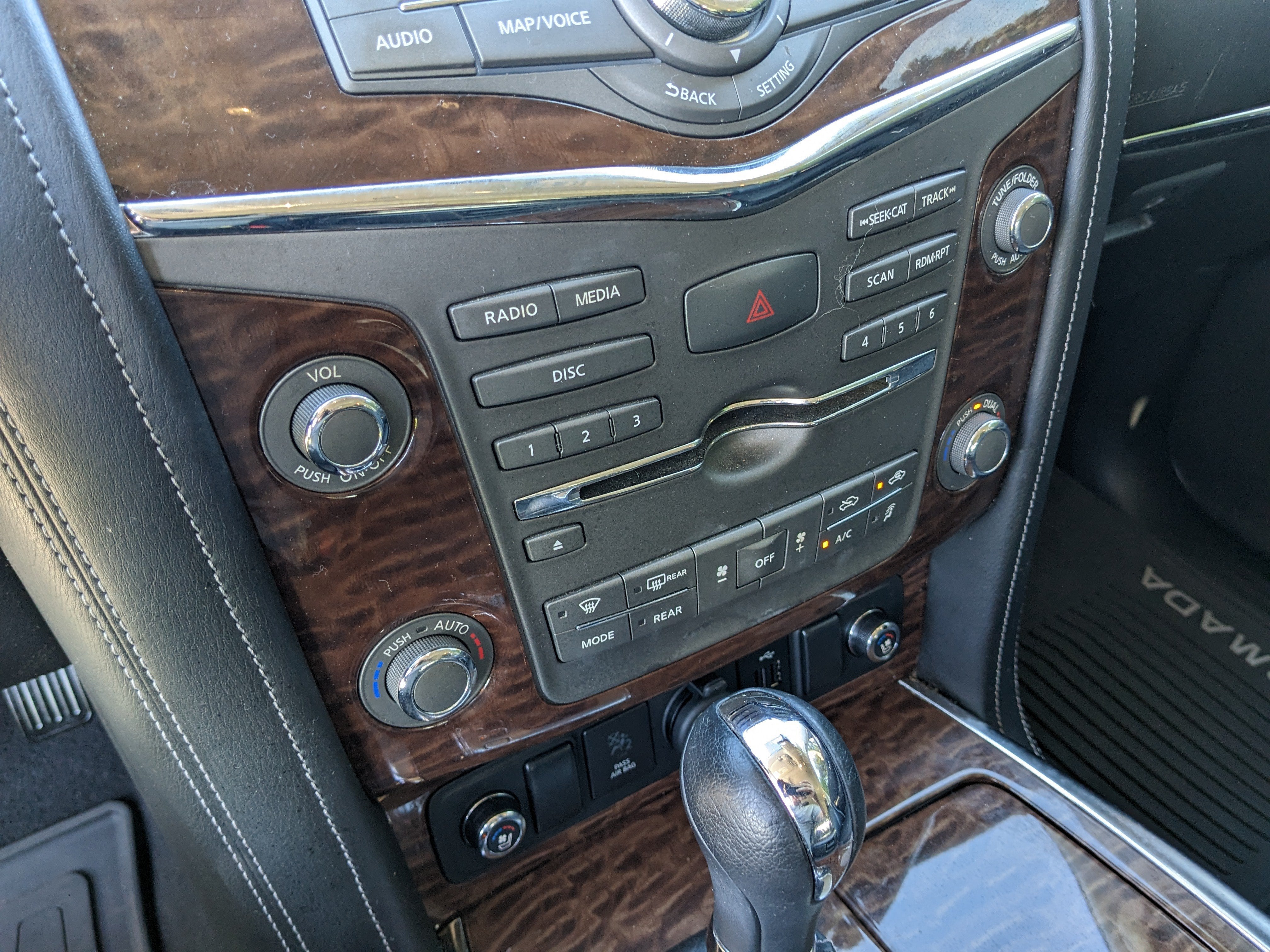 2019 Nissan Armada Platinum