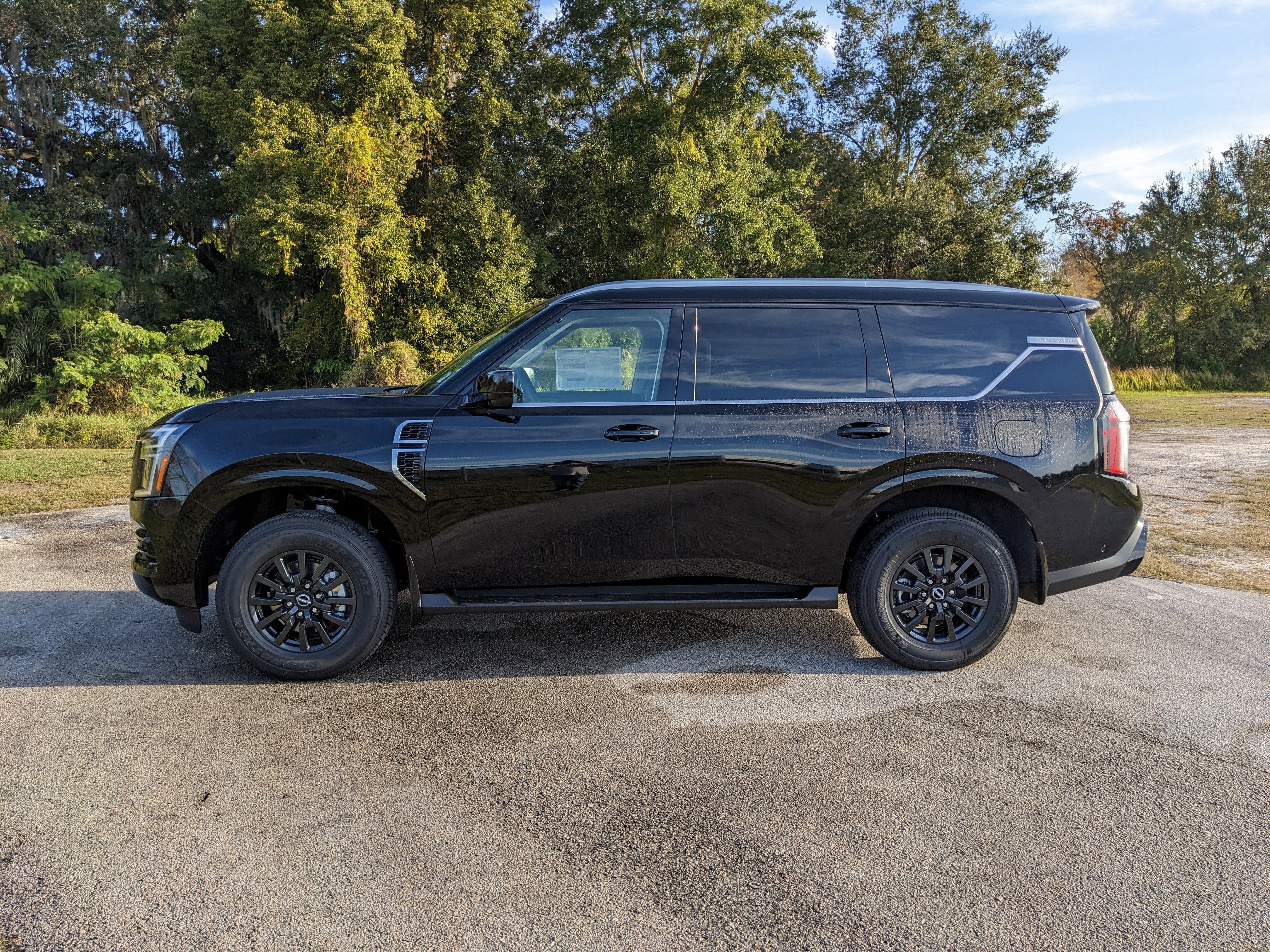 2026 Nissan Armada SV