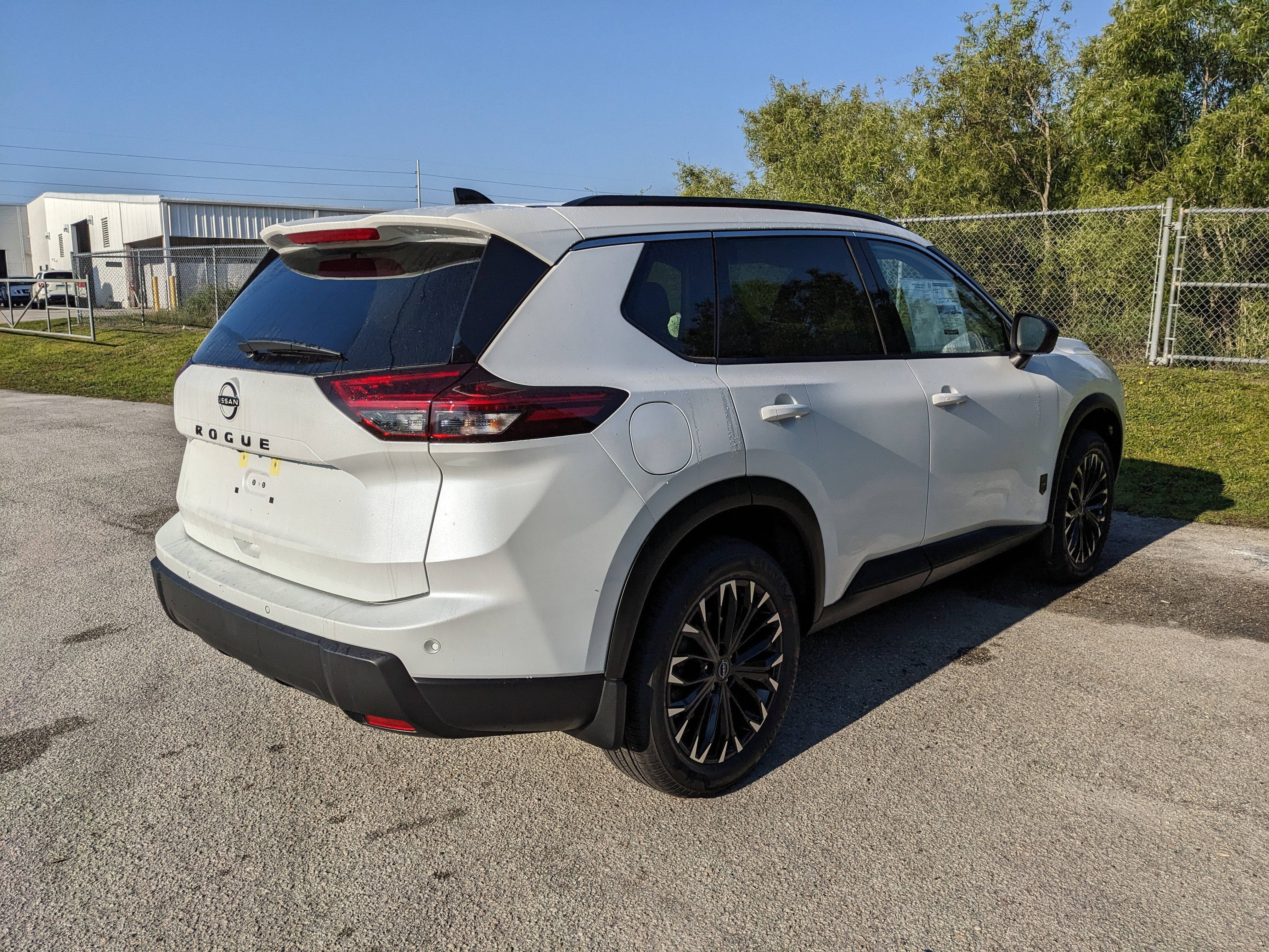 2026 Nissan Rogue Dark Armor