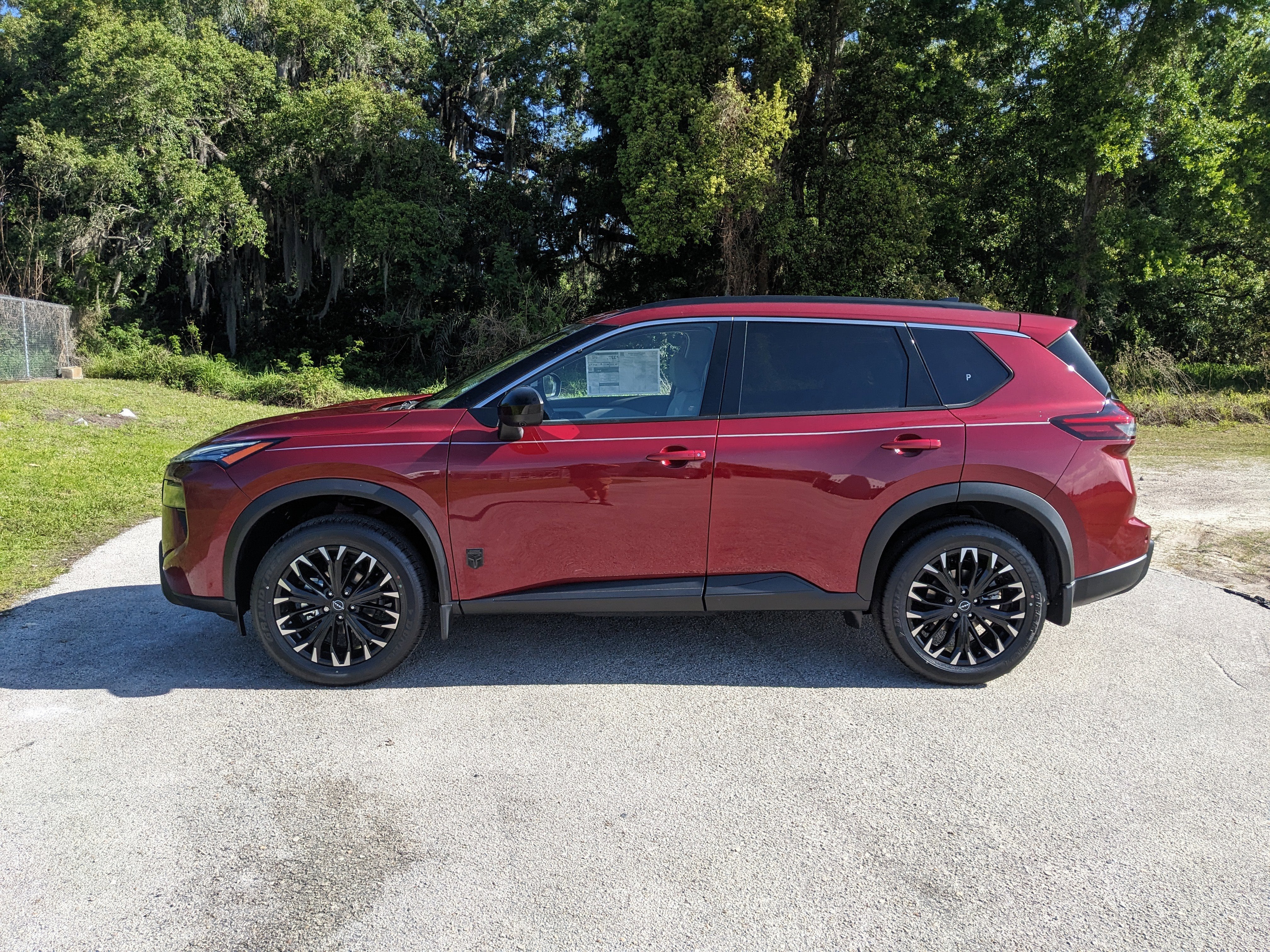2026 Nissan Rogue Dark Armor