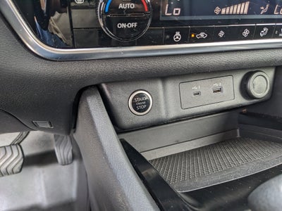 2022 Nissan Rogue SV