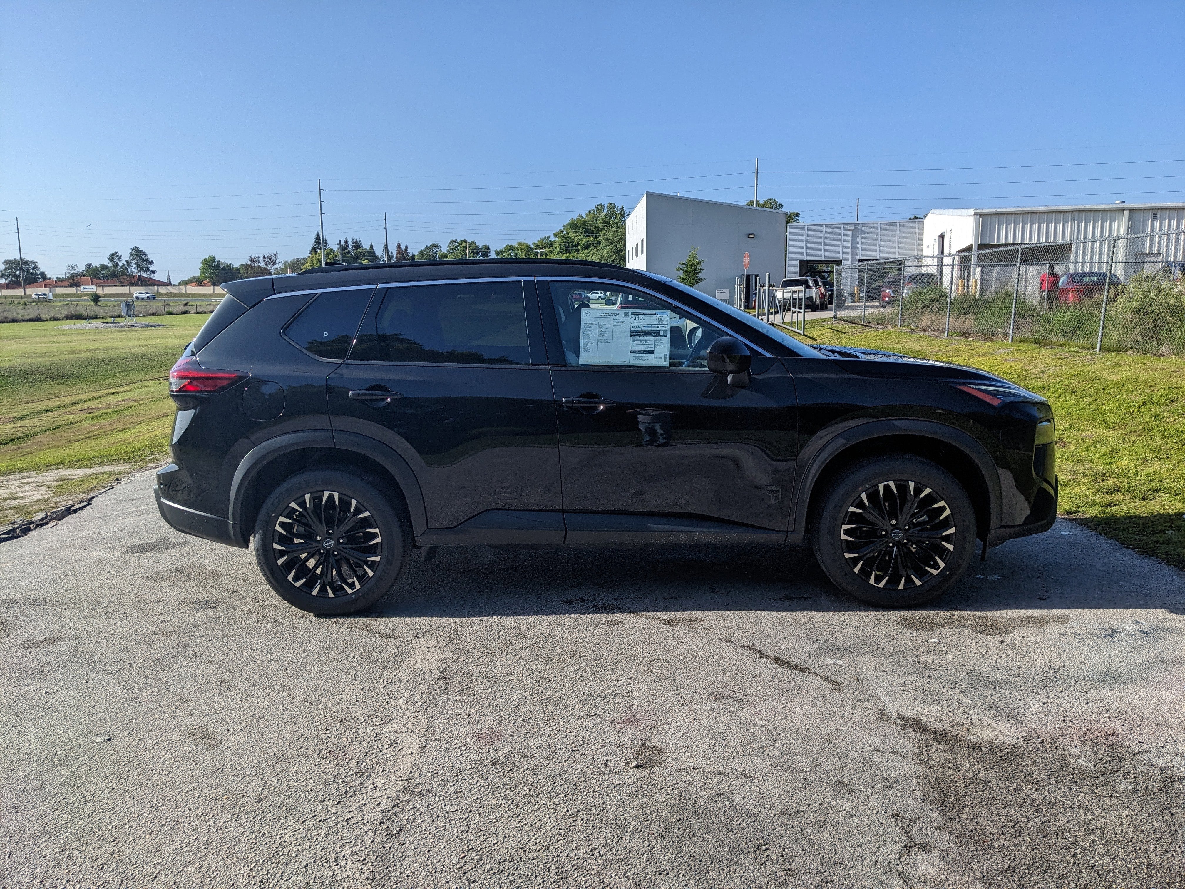 2026 Nissan Rogue Dark Armor