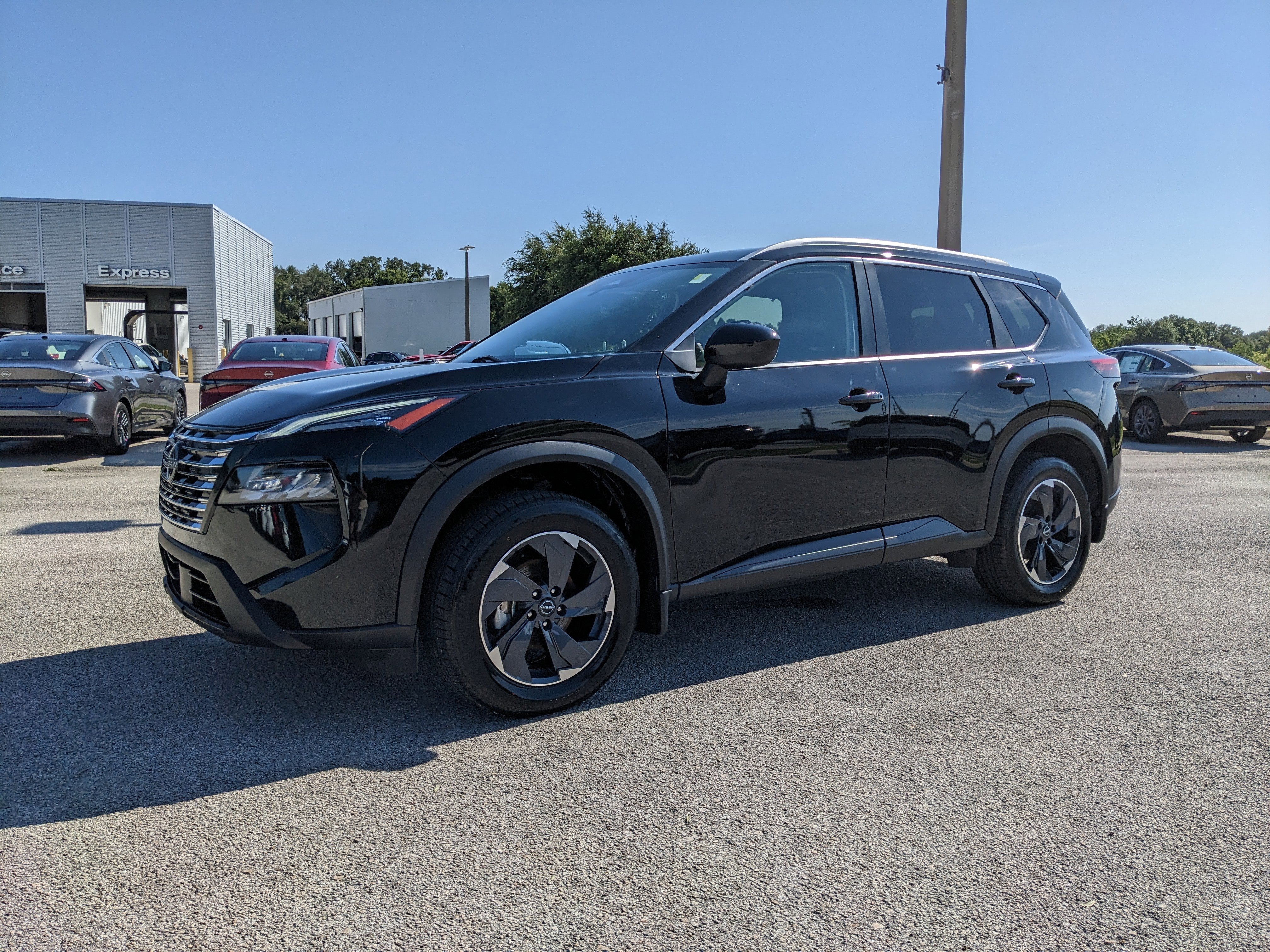2024 Nissan Rogue SV