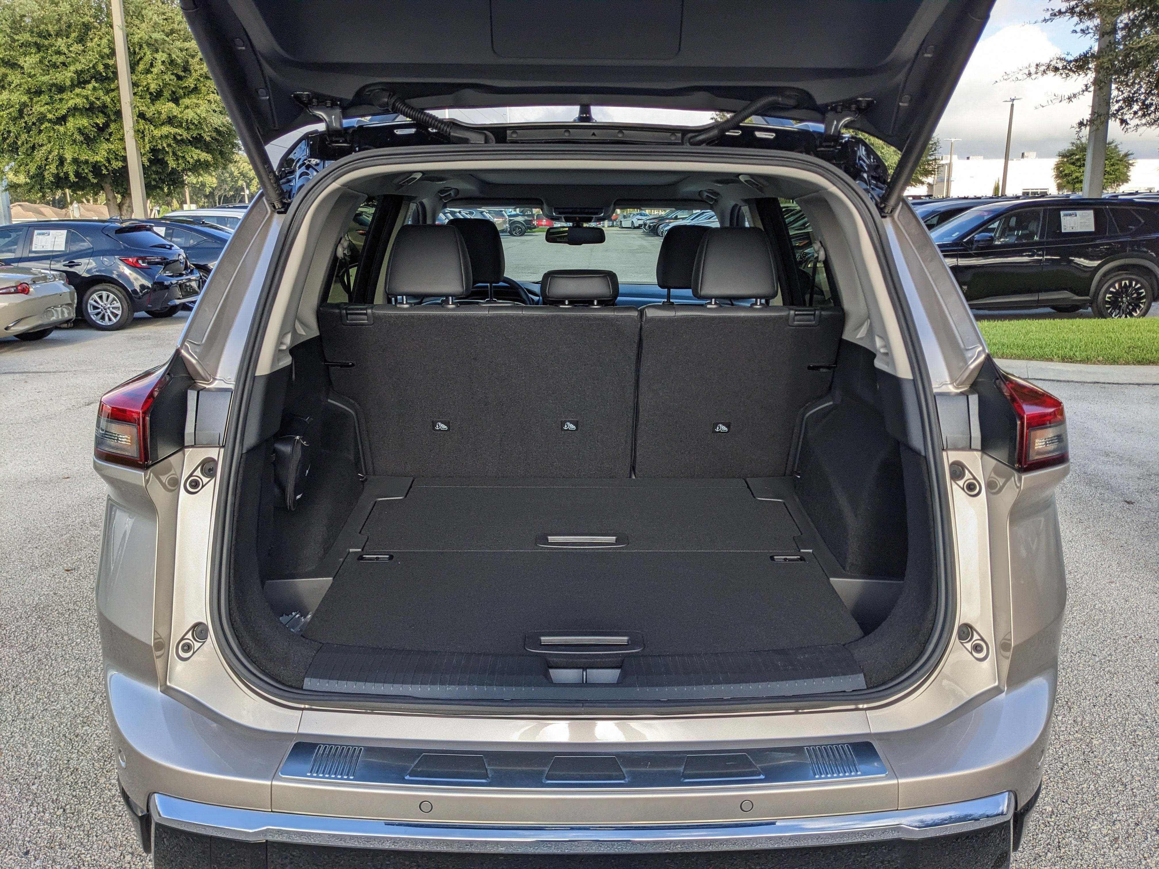 2025 Nissan Rogue Platinum
