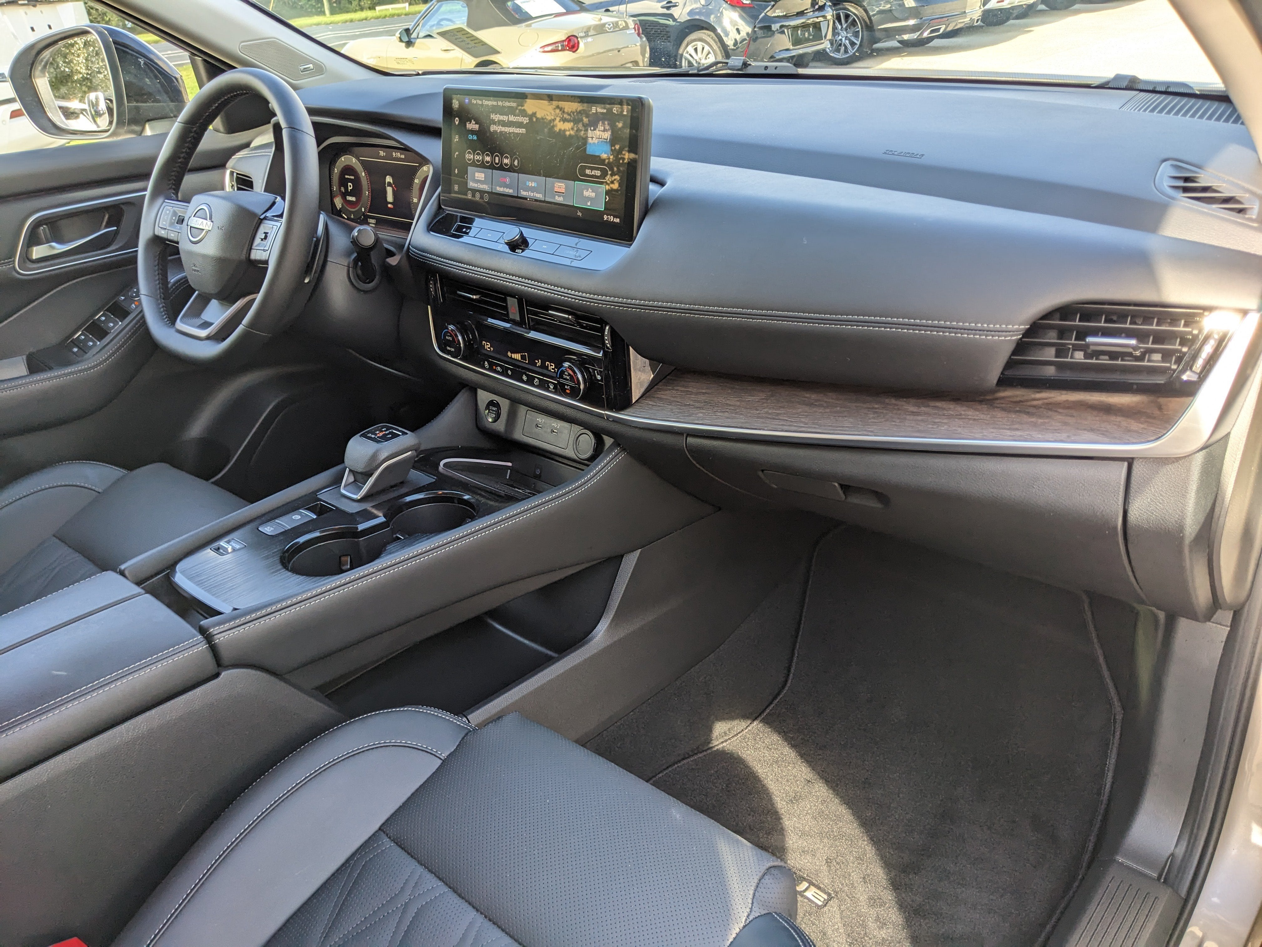 2025 Nissan Rogue Platinum