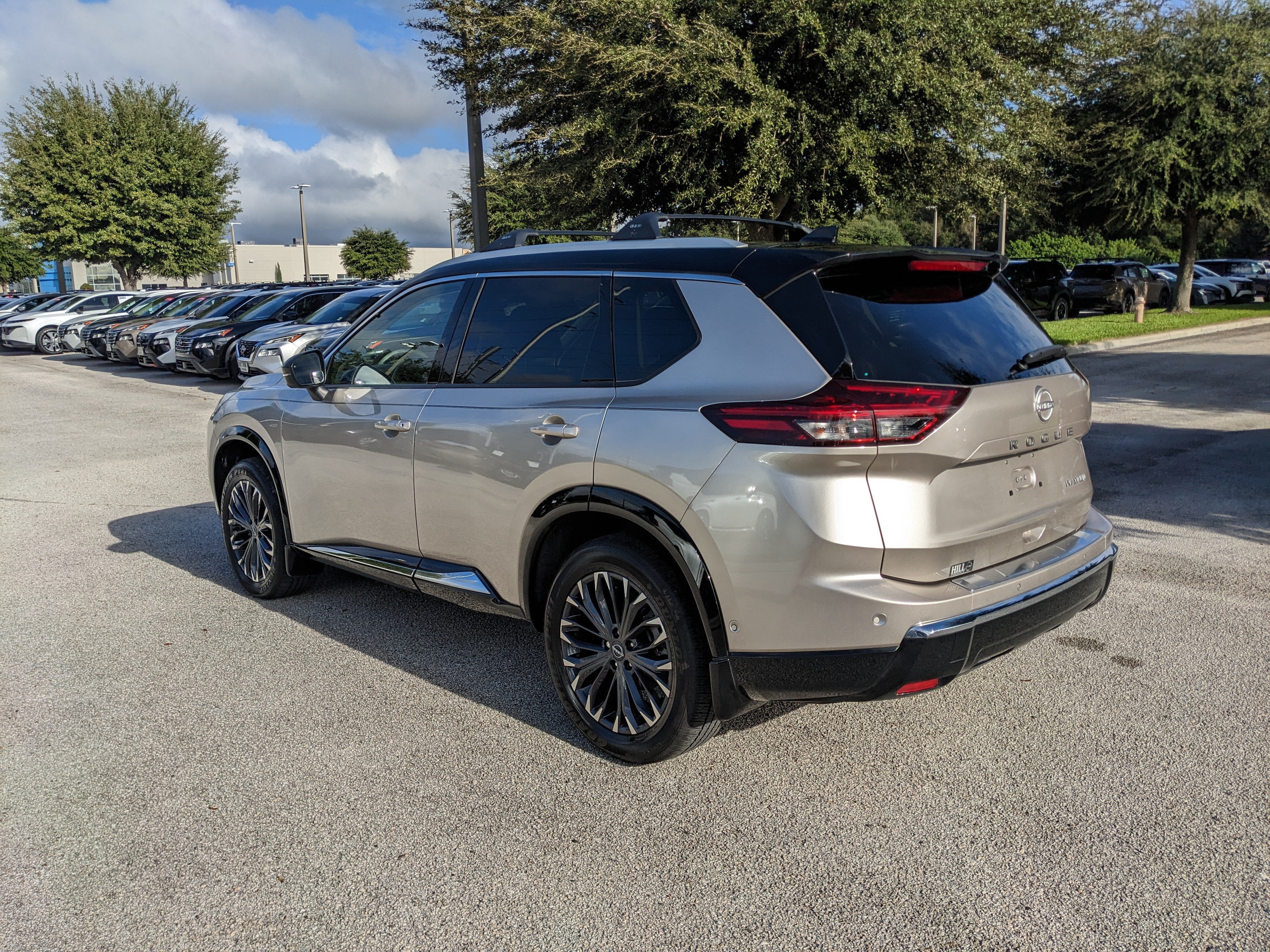 2025 Nissan Rogue Platinum