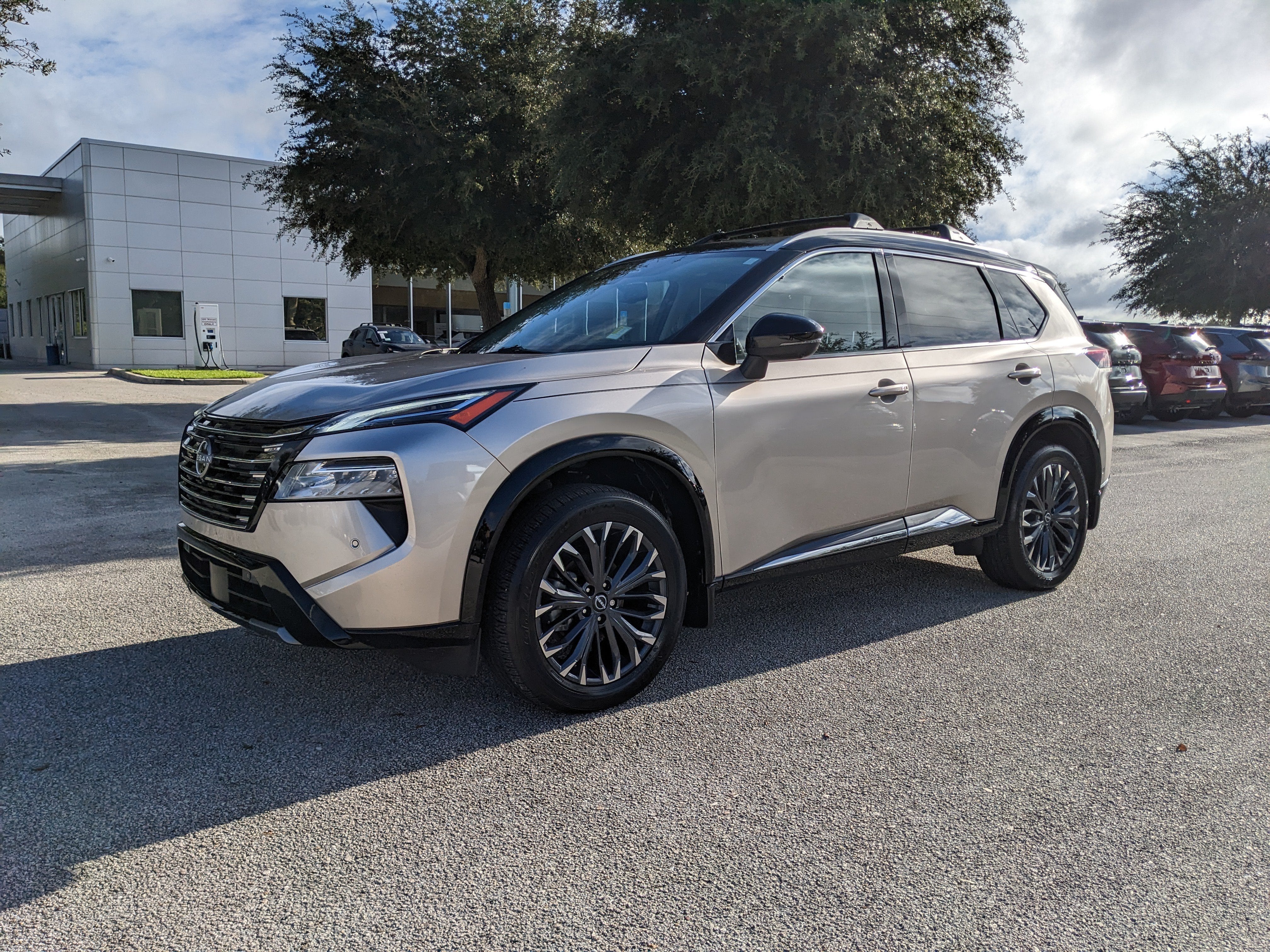 2025 Nissan Rogue Platinum