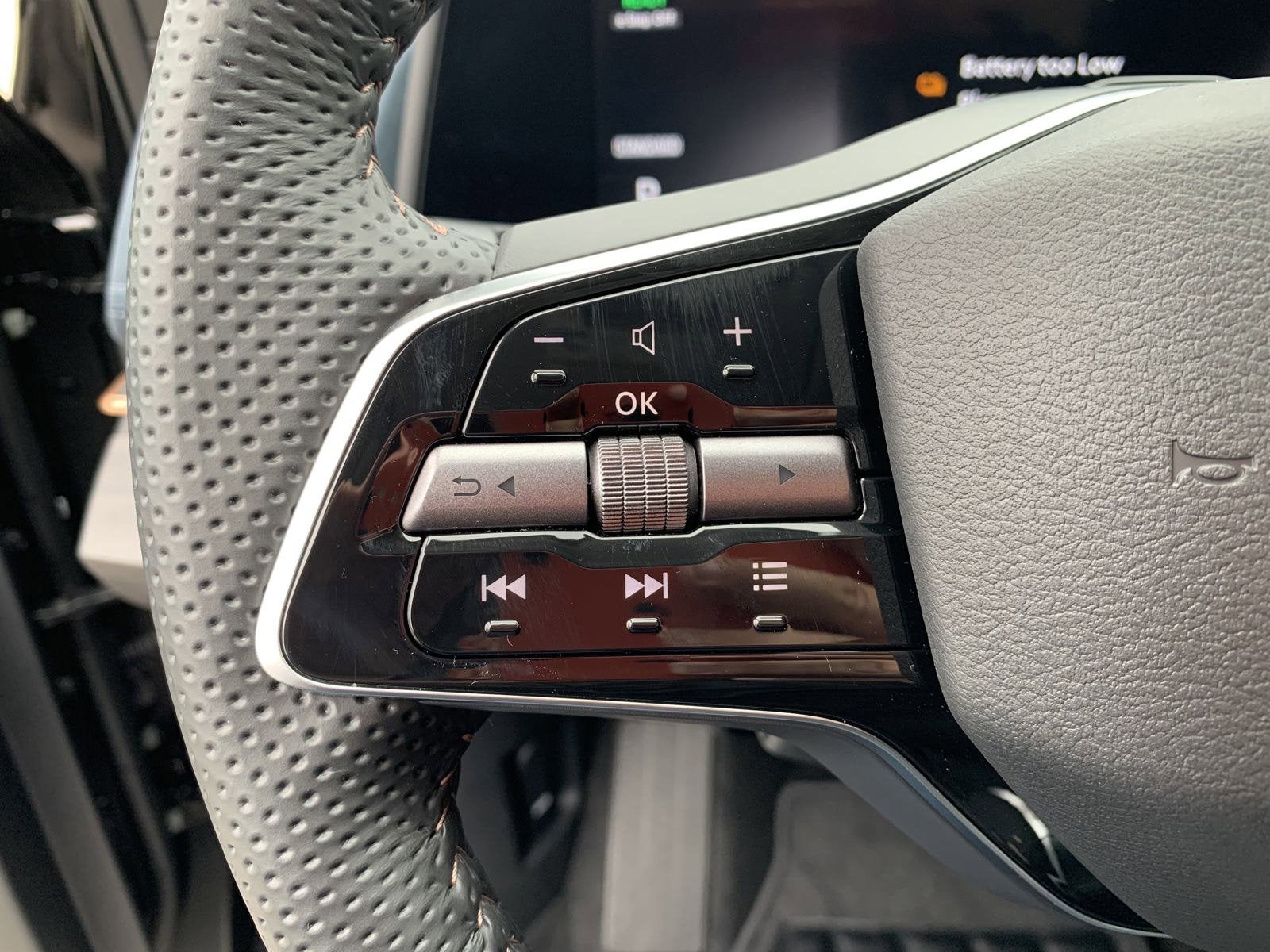 2025 Nissan ARIYA PLATINUM+