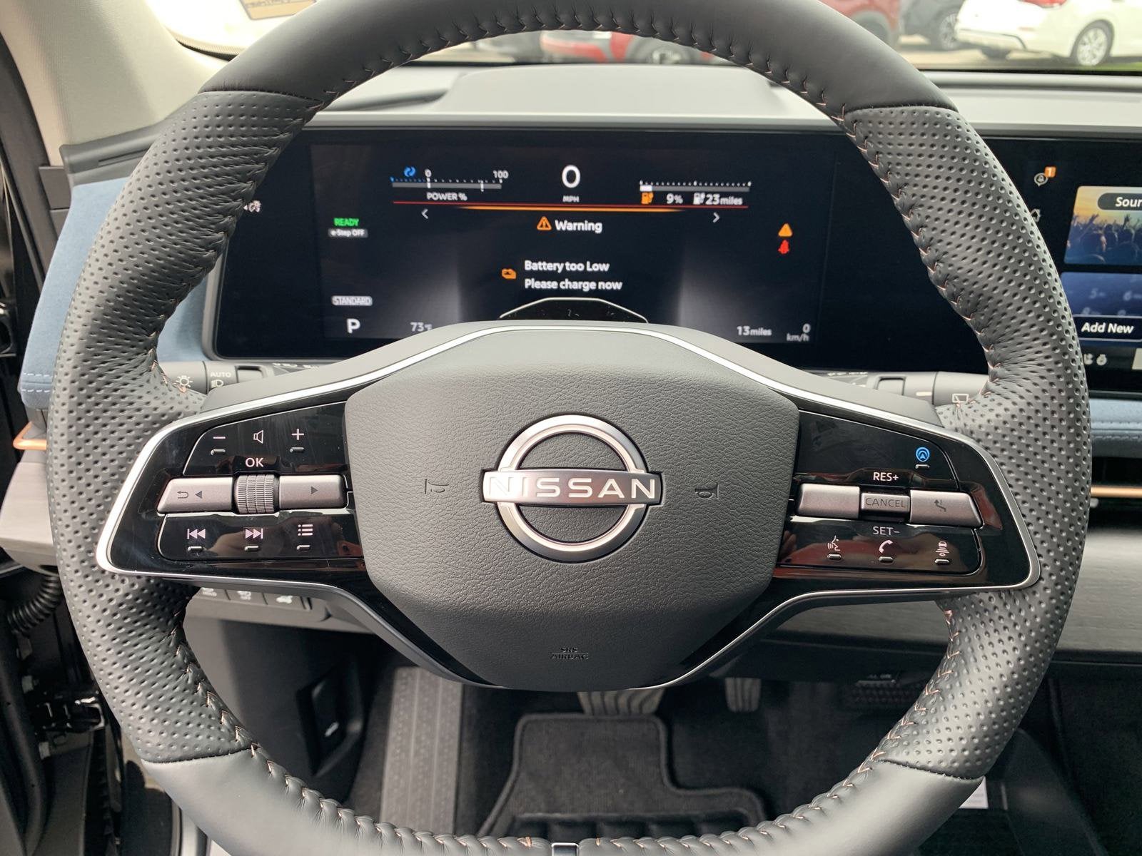 2025 Nissan ARIYA PLATINUM+