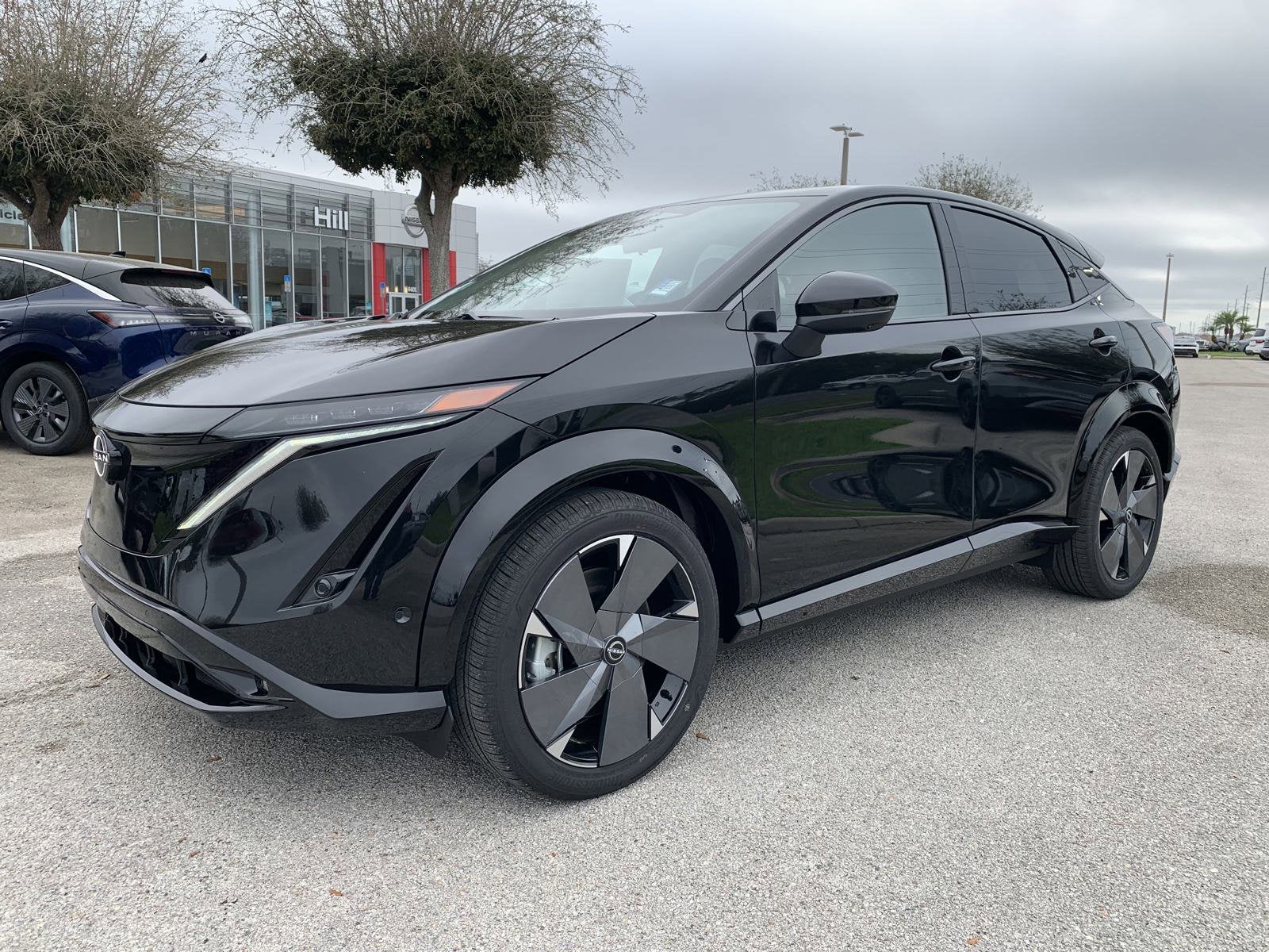 2025 Nissan ARIYA PLATINUM+