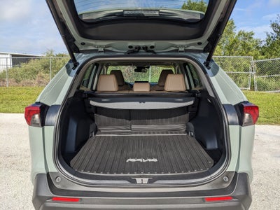 2023 Toyota RAV4 Hybrid XLE Premium