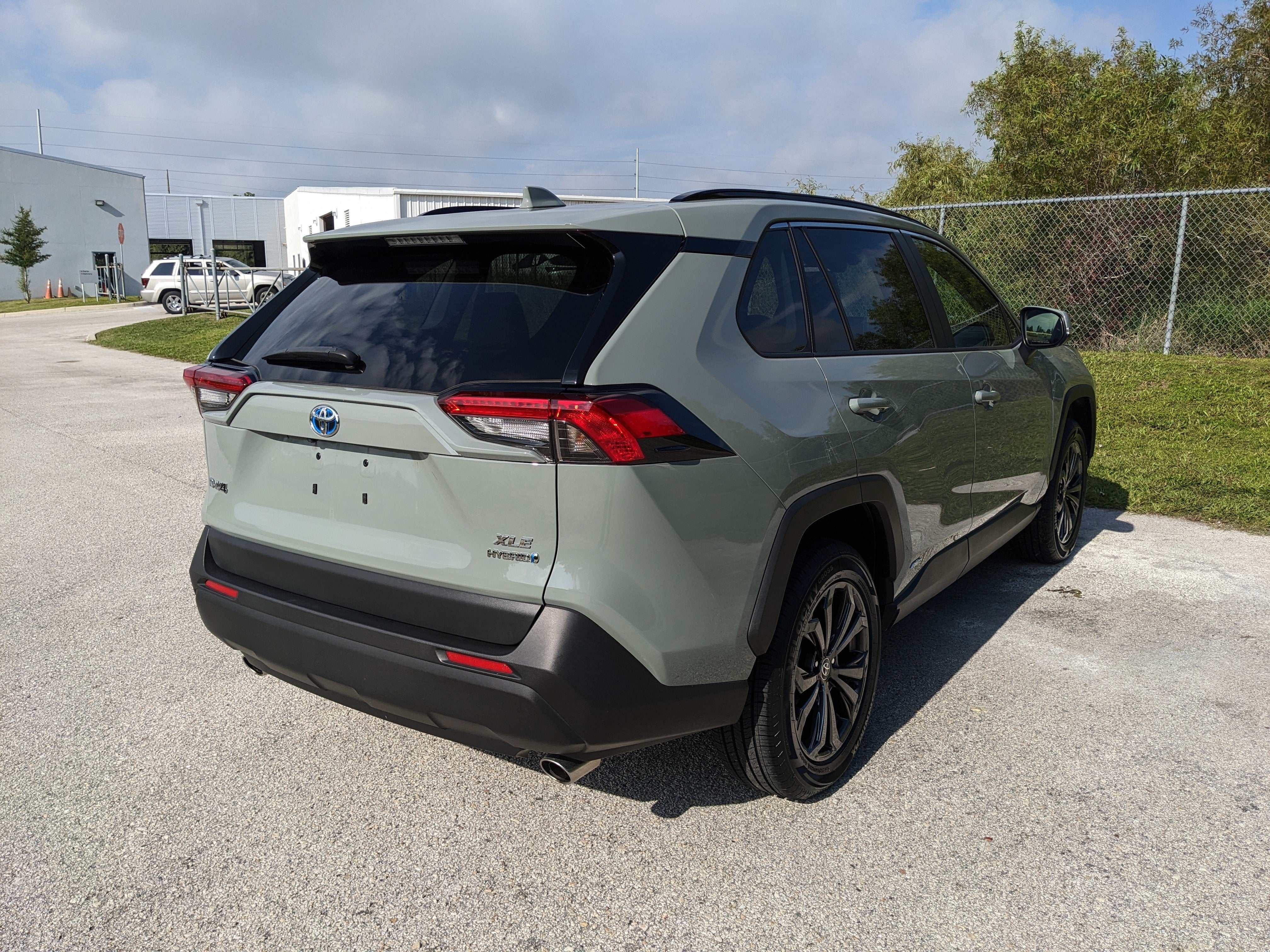 2023 Toyota RAV4 Hybrid XLE Premium