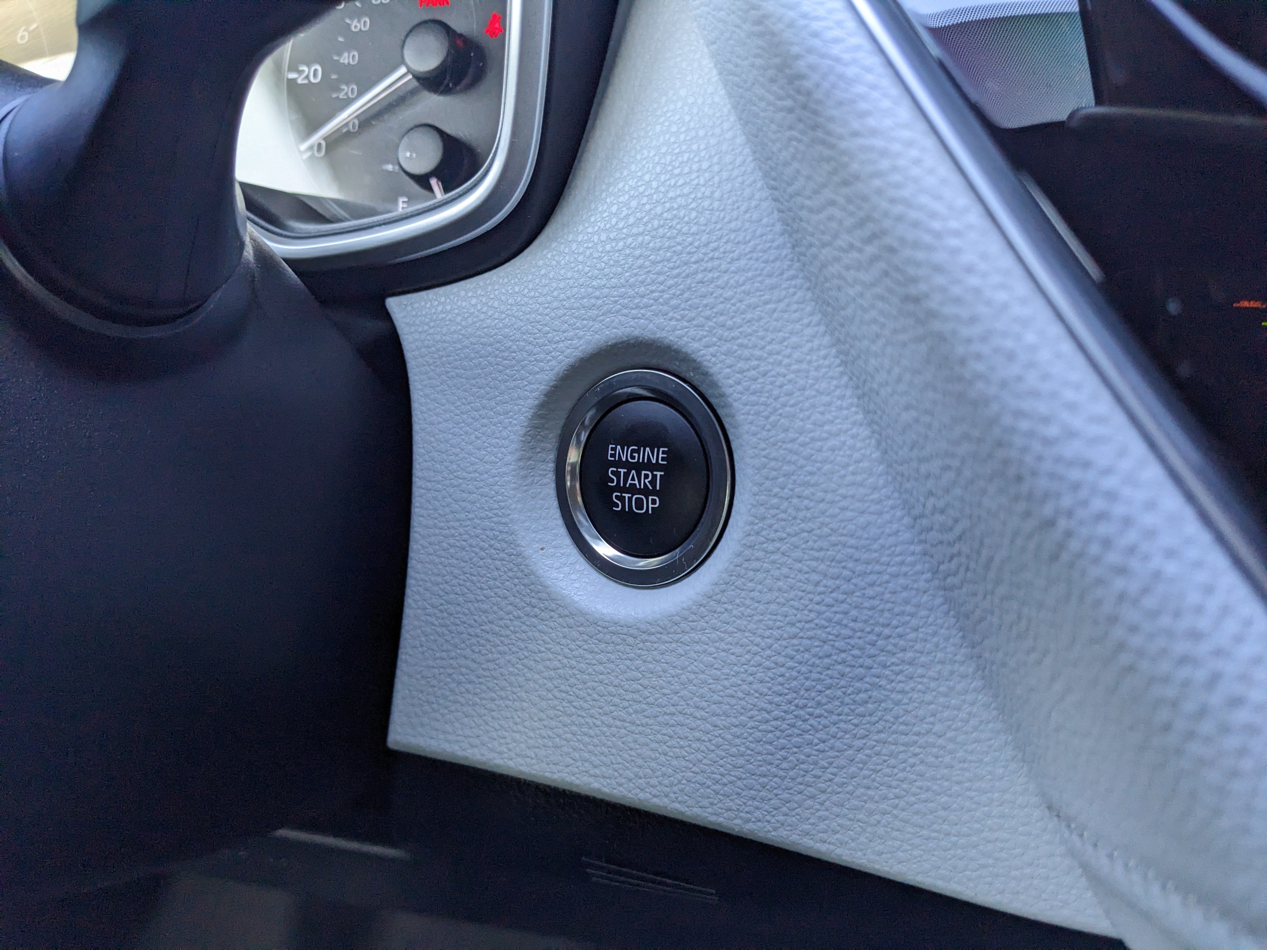 2025 Toyota Corolla Hatchback SE