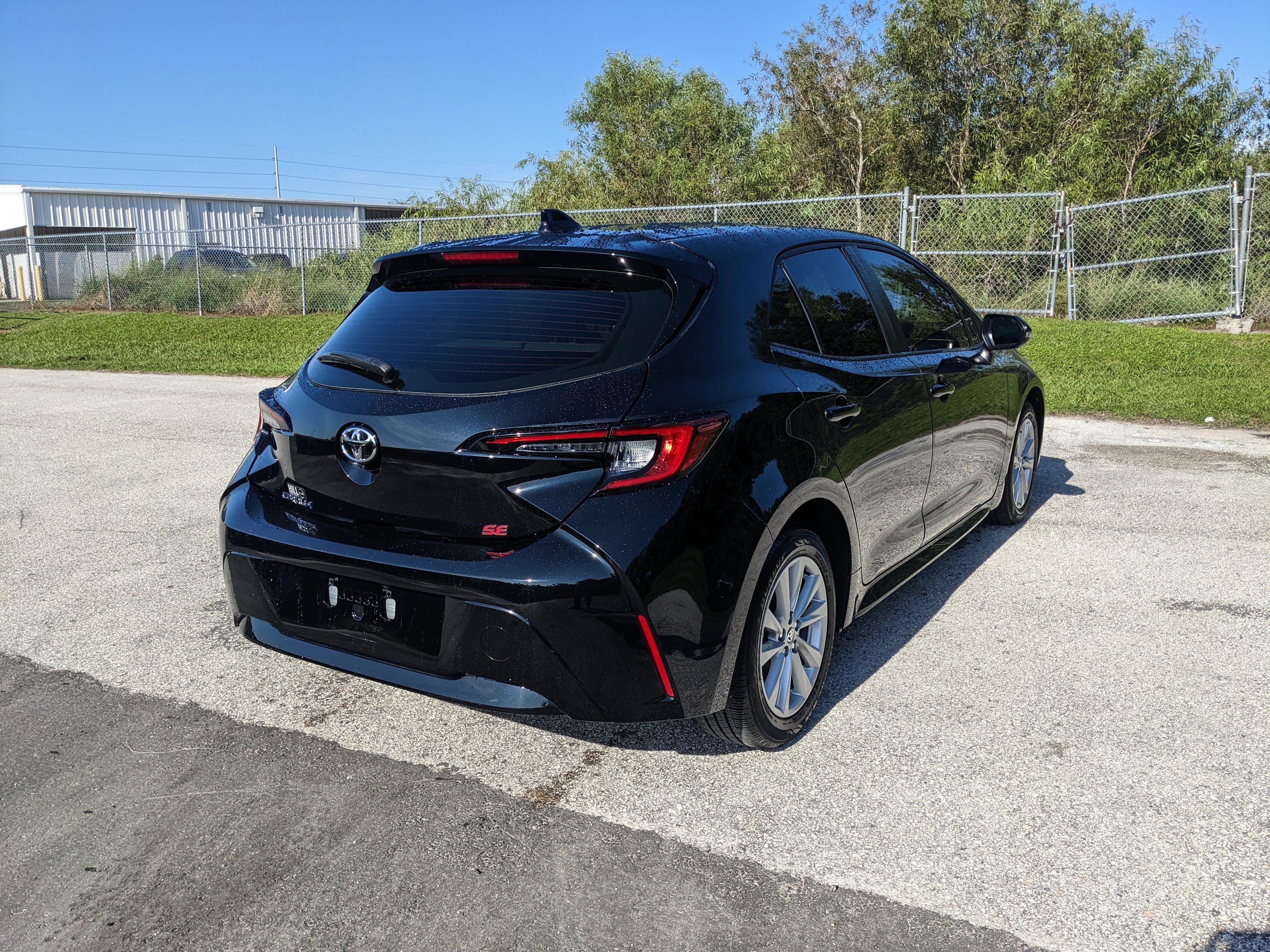 2025 Toyota Corolla Hatchback SE
