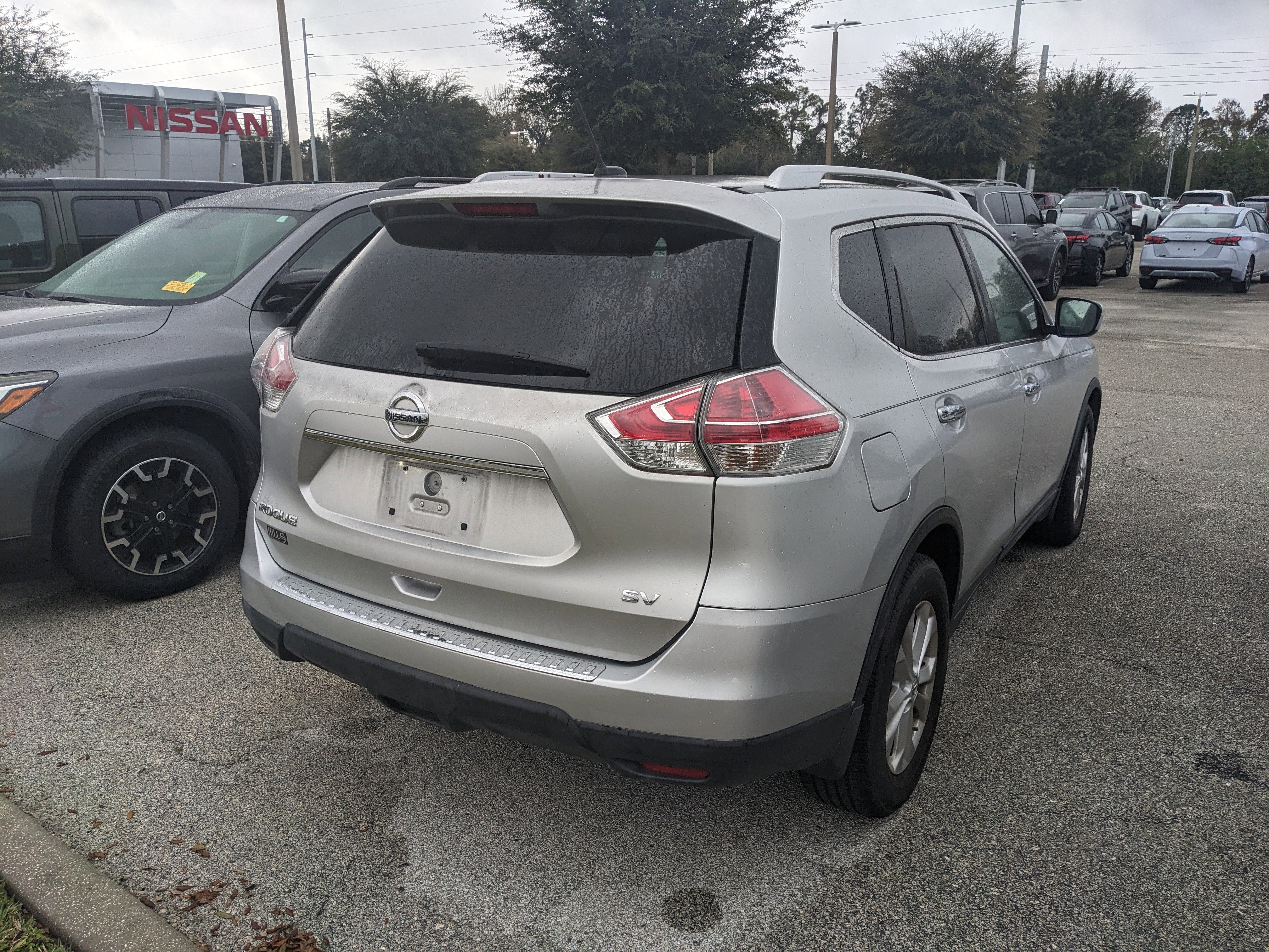 2016 Nissan Rogue SV