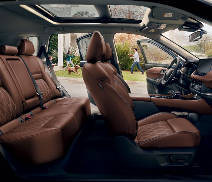 Hill Nissan in Winter Haven FL