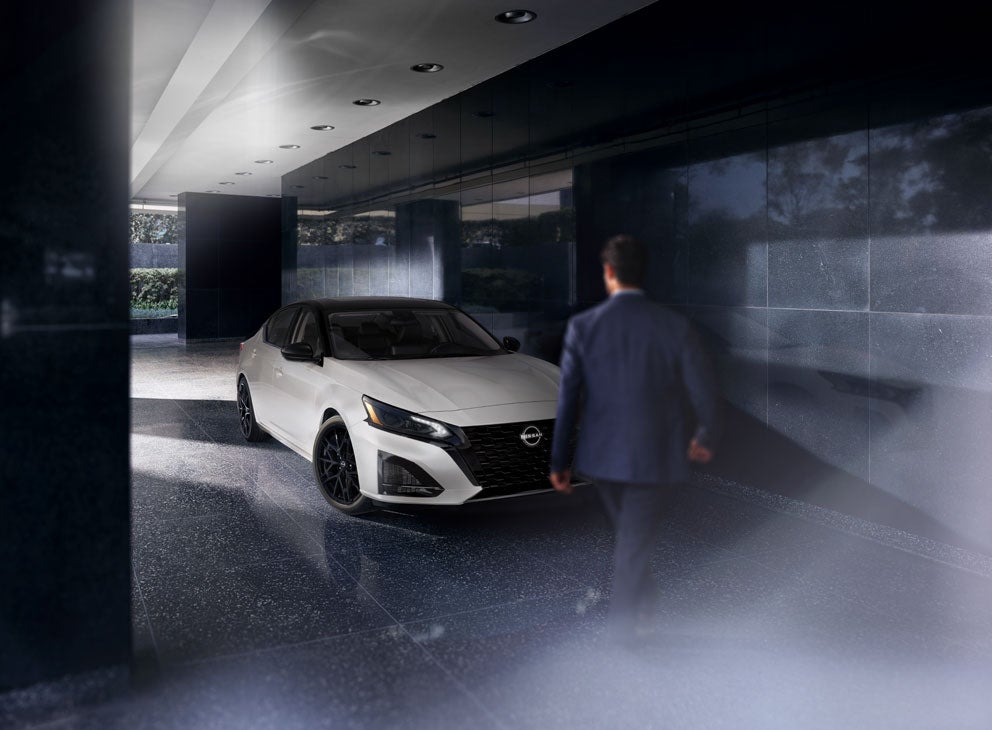 Hill Nissan in Winter Haven FL