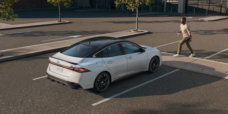 Hill Nissan in Winter Haven FL