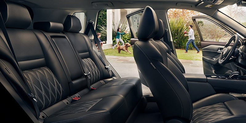 Nissan Rogue interior design